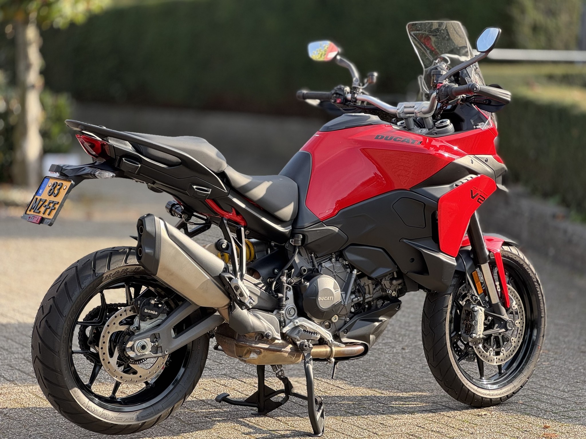 DUCATI Multistrada V2 Red