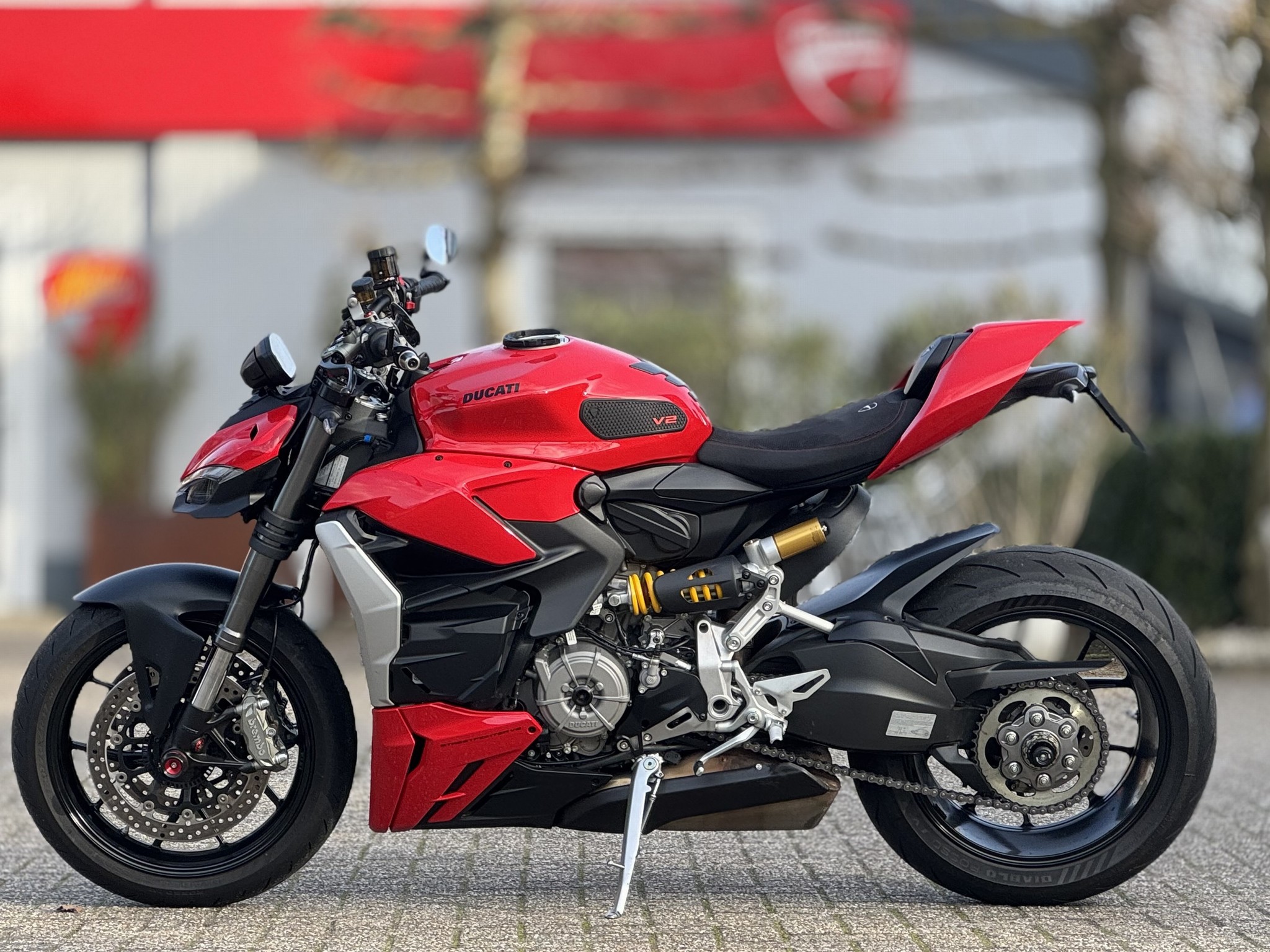 DUCATI Streetfighter V2