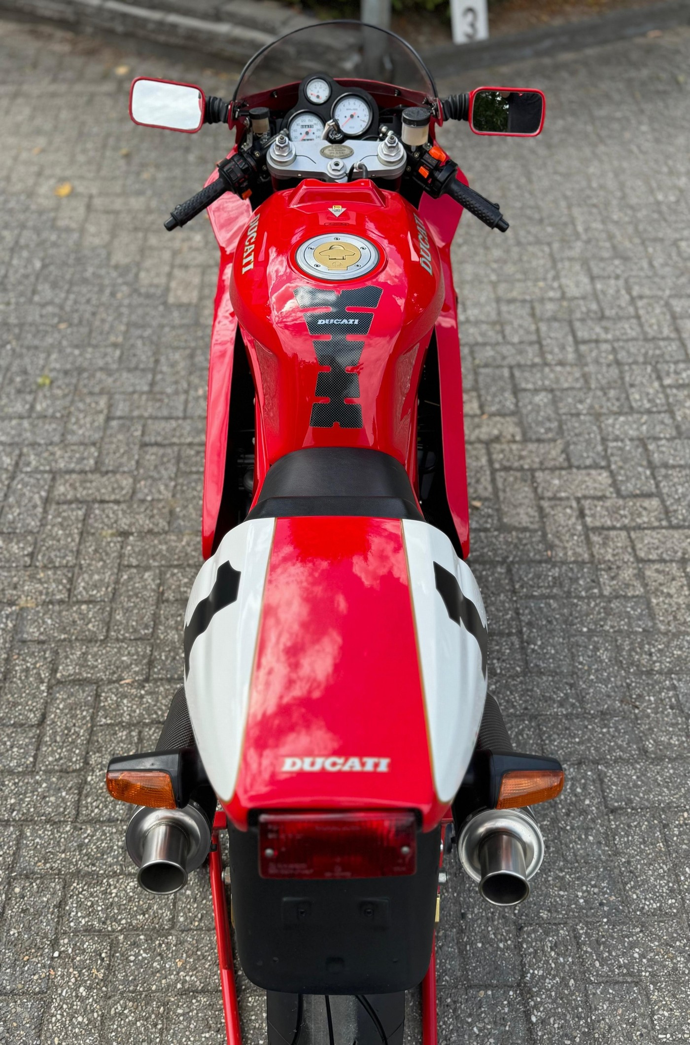 DUCATI 888 SP5