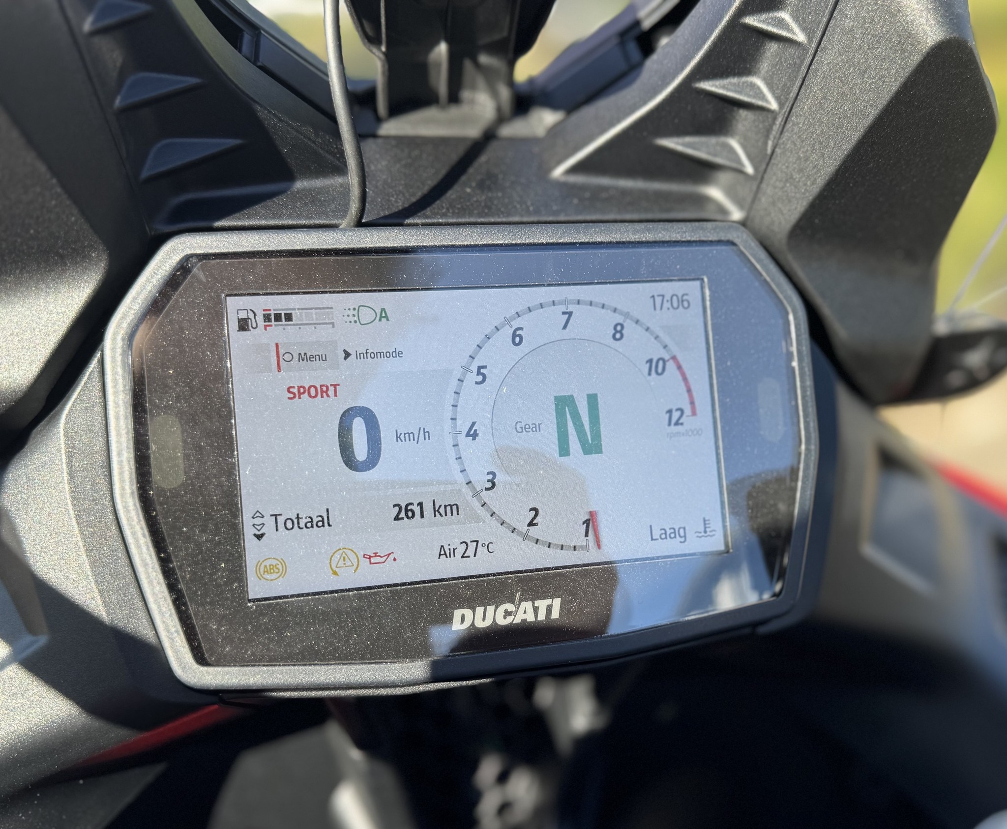 DUCATI Multistrada V2S Red