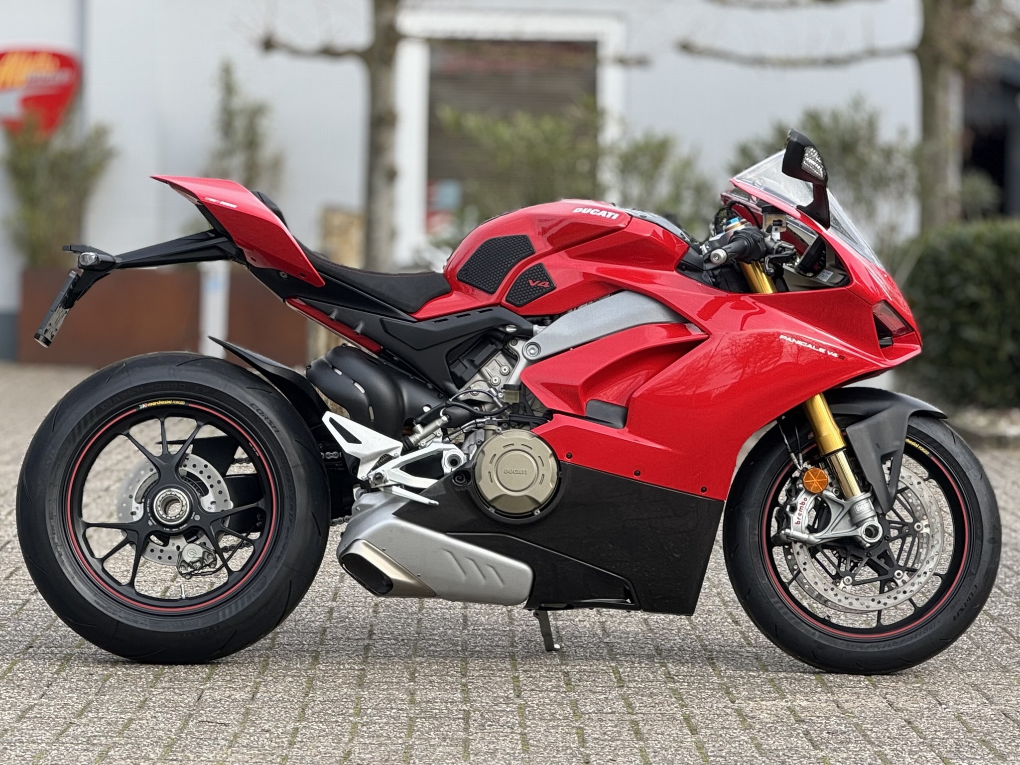 DUCATI Panigale V4S