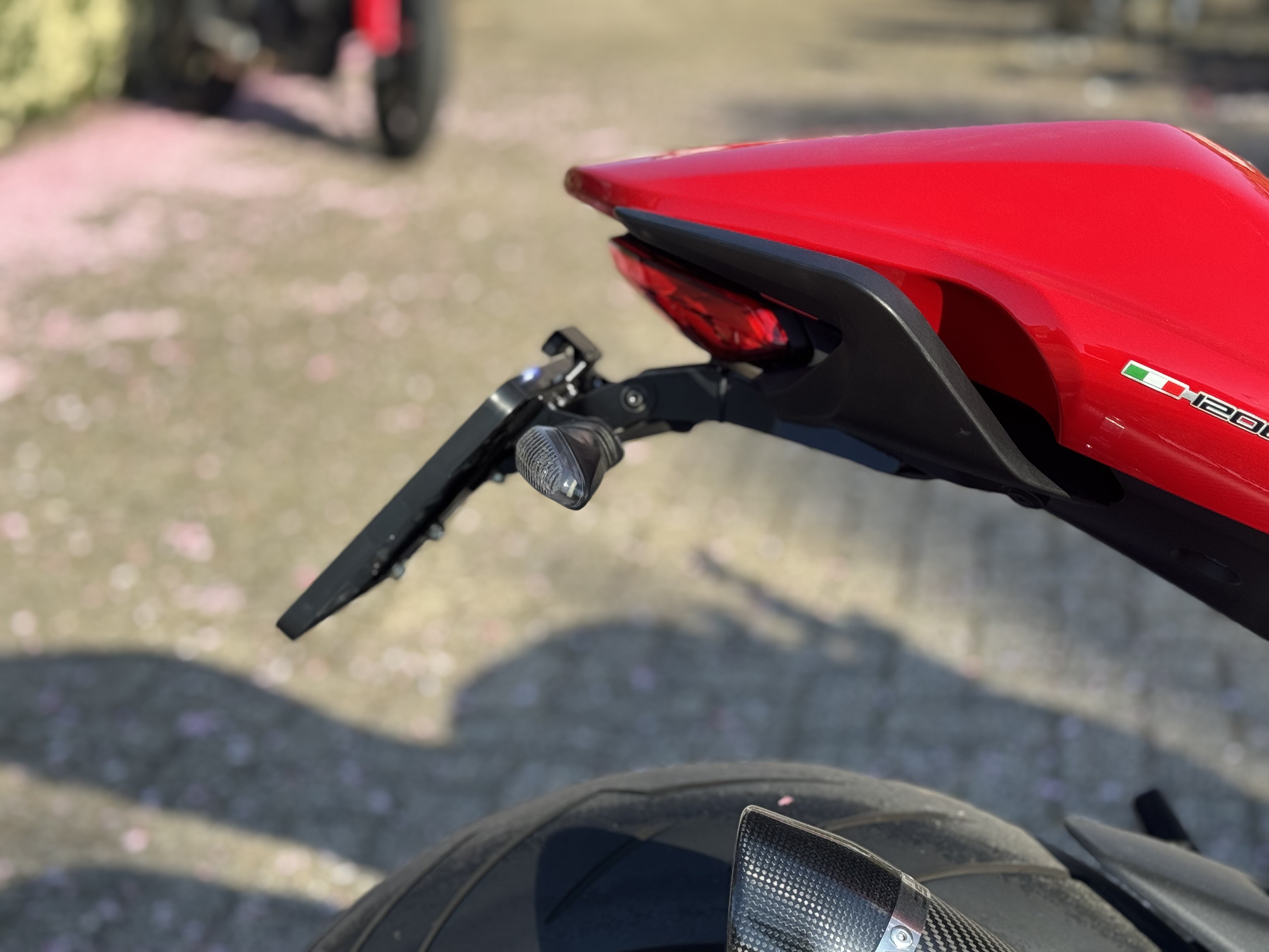 DUCATI Monster 1200 S