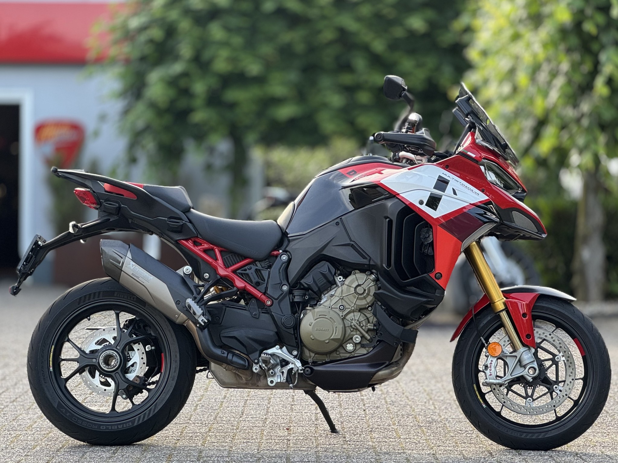 DUCATI Multistrada V4 Pikes Peak