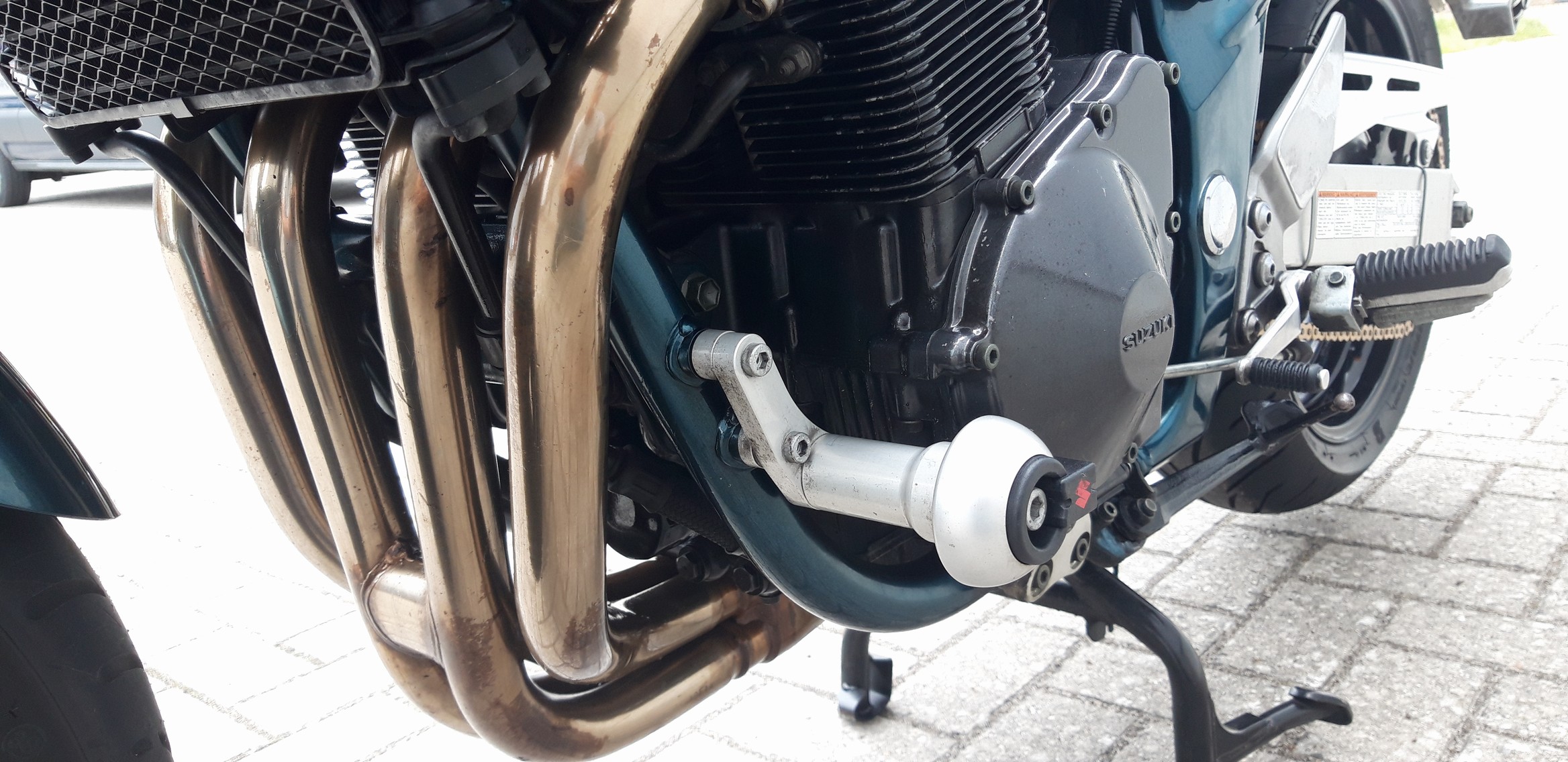 SUZUKI GSF1200S BANDIT