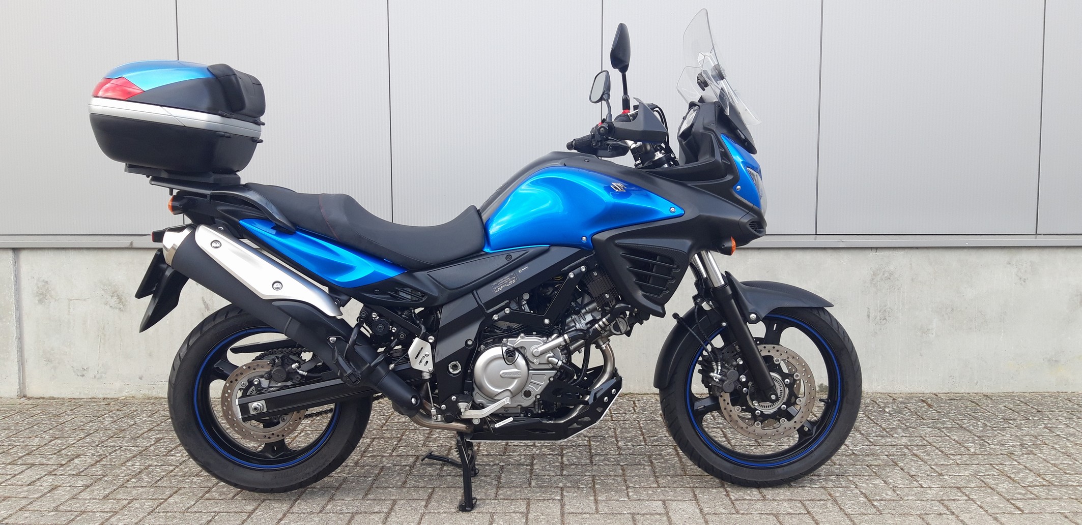 SUZUKI DL650A