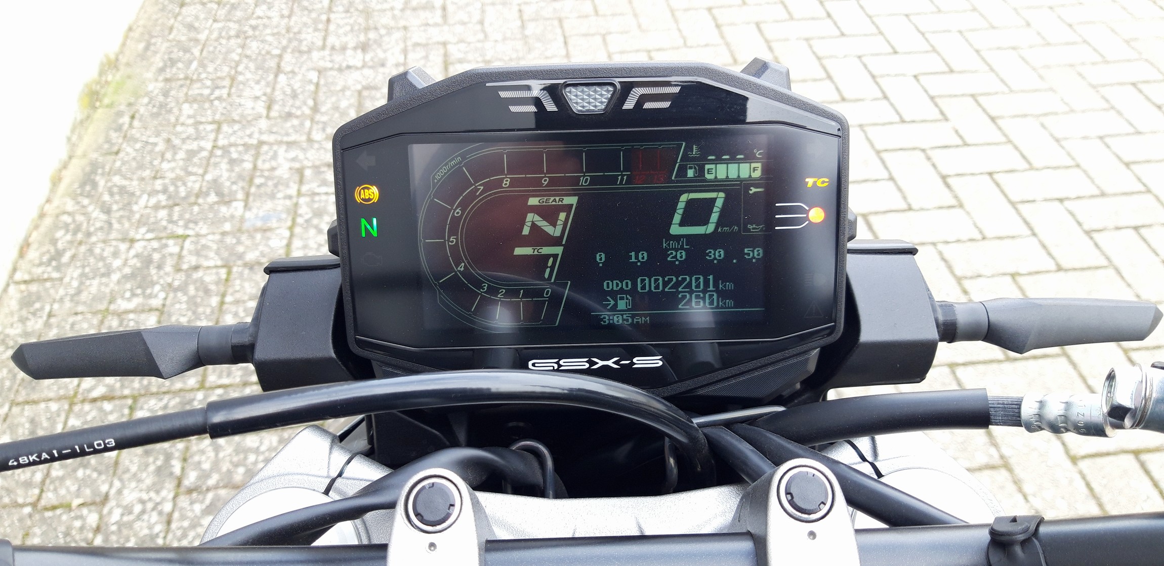SUZUKI GSX-S950