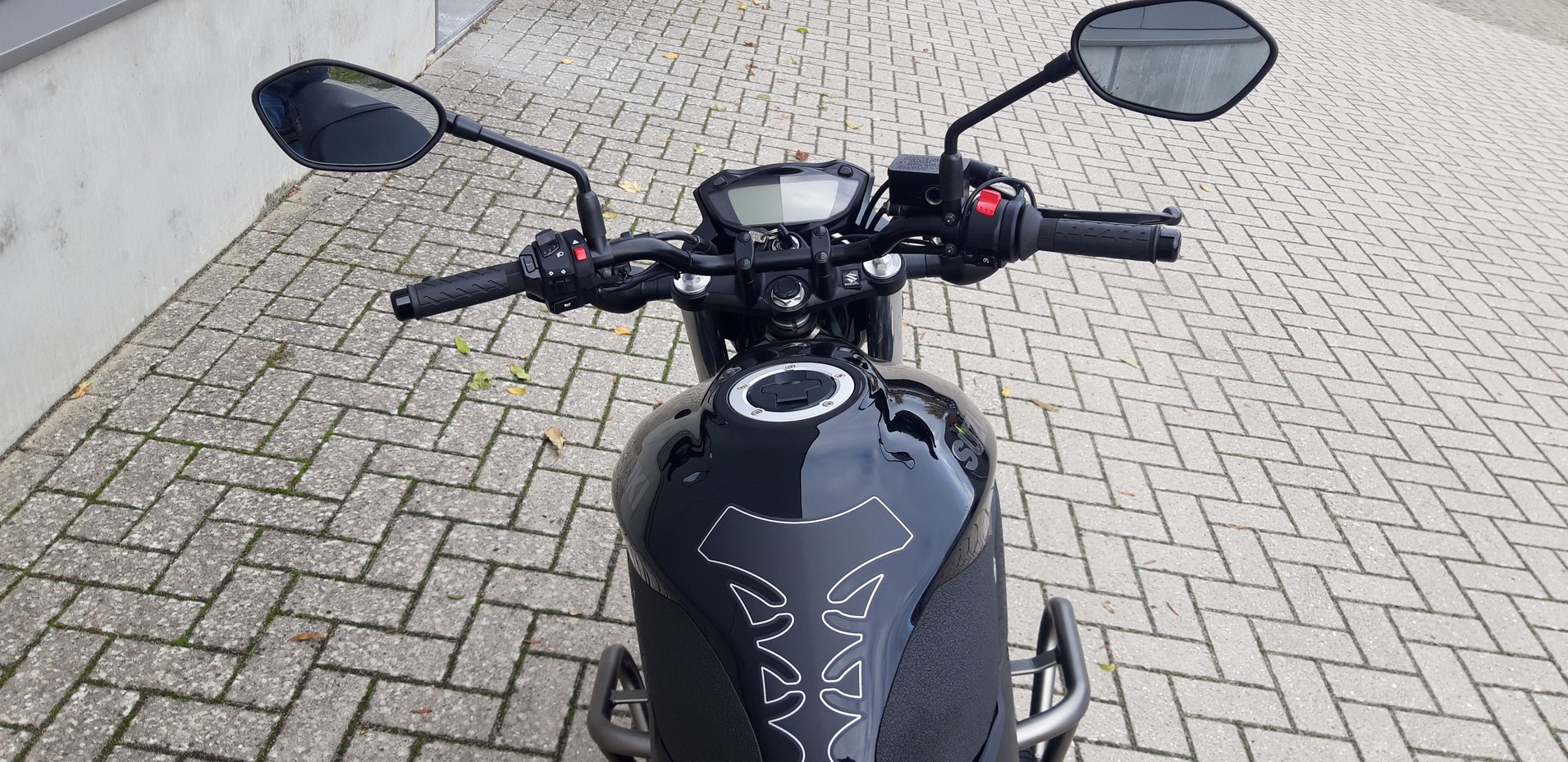 SUZUKI SV650A
