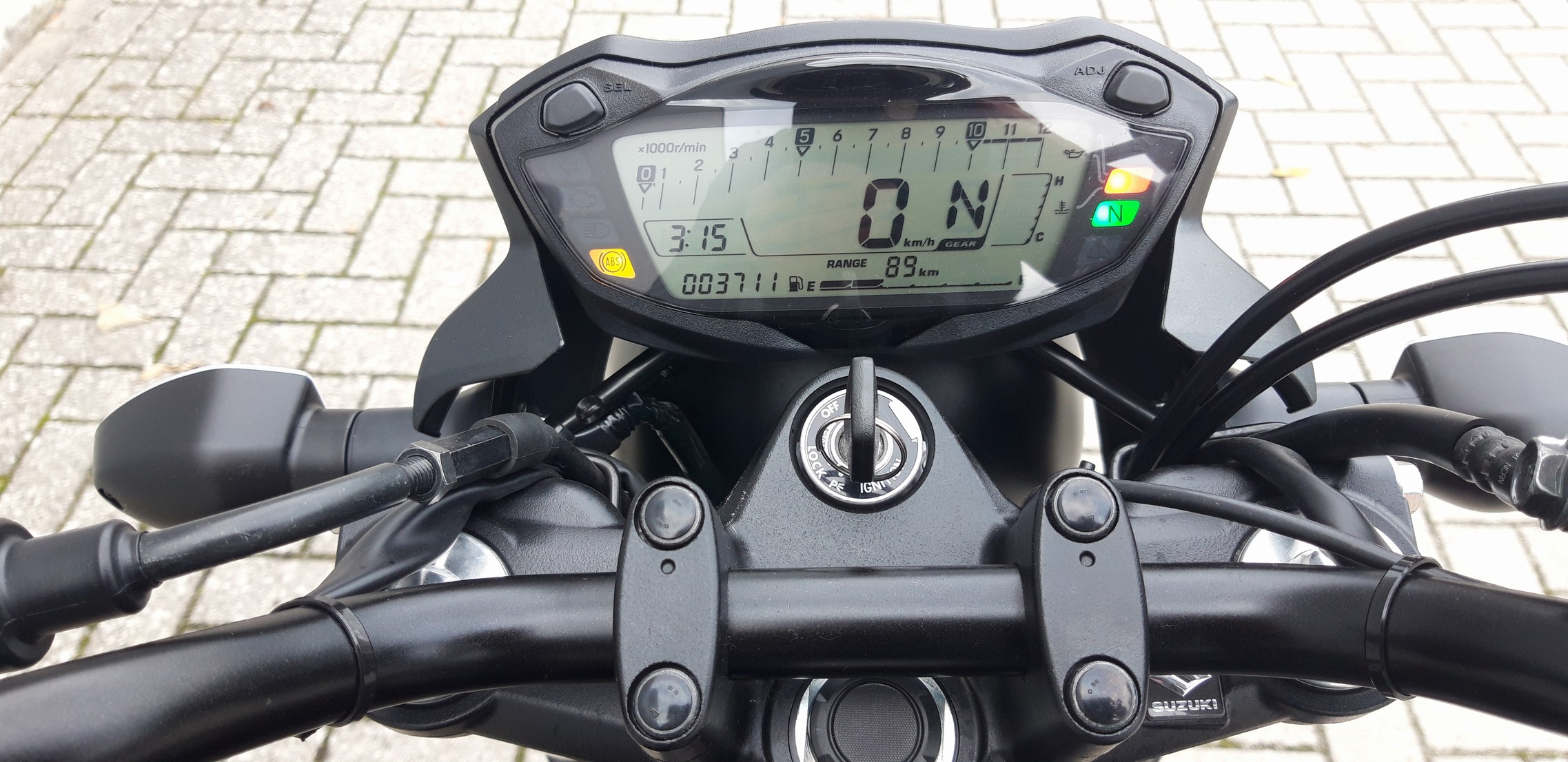 SUZUKI SV650A