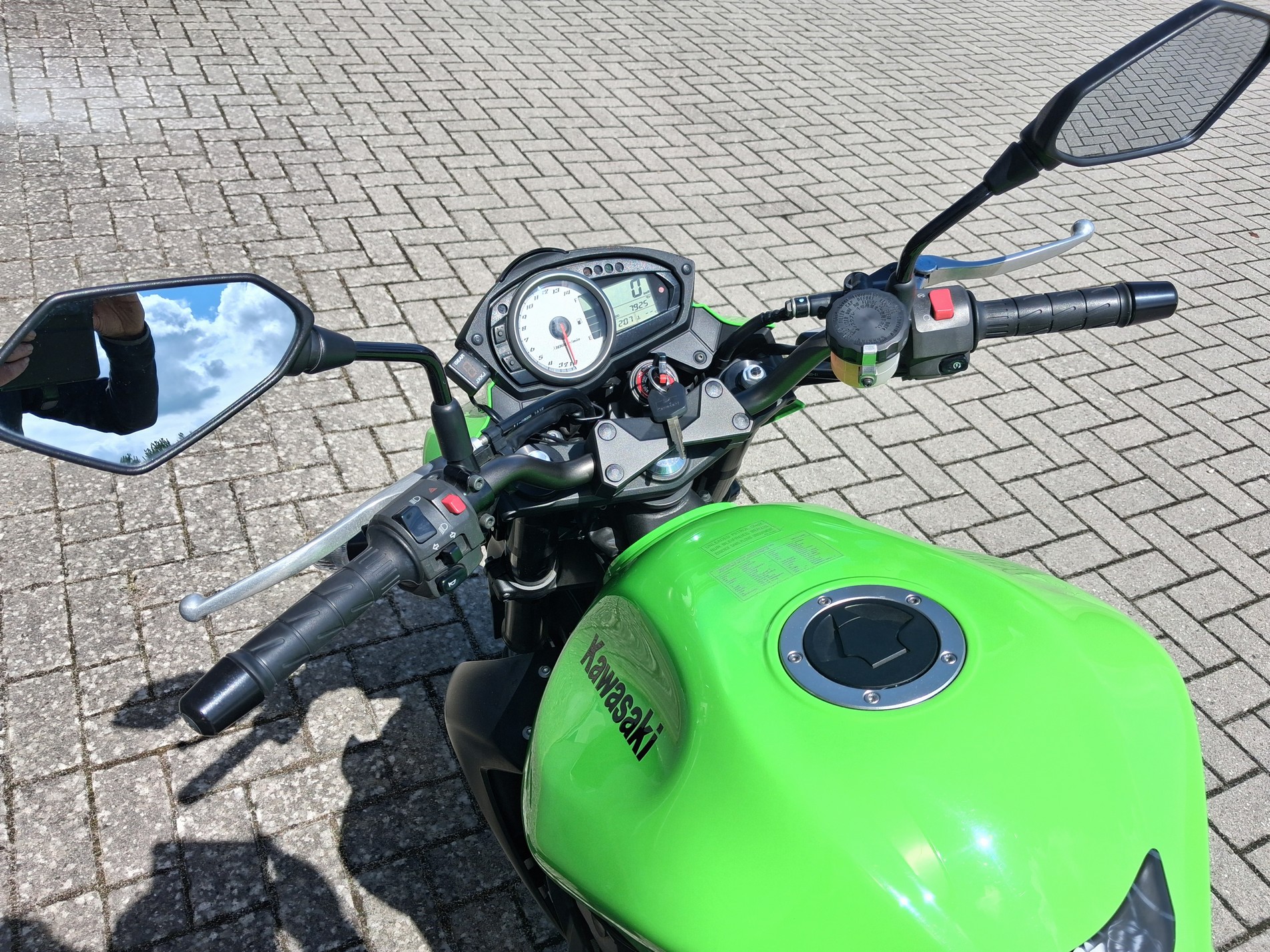 KAWASAKI Z750 ABS