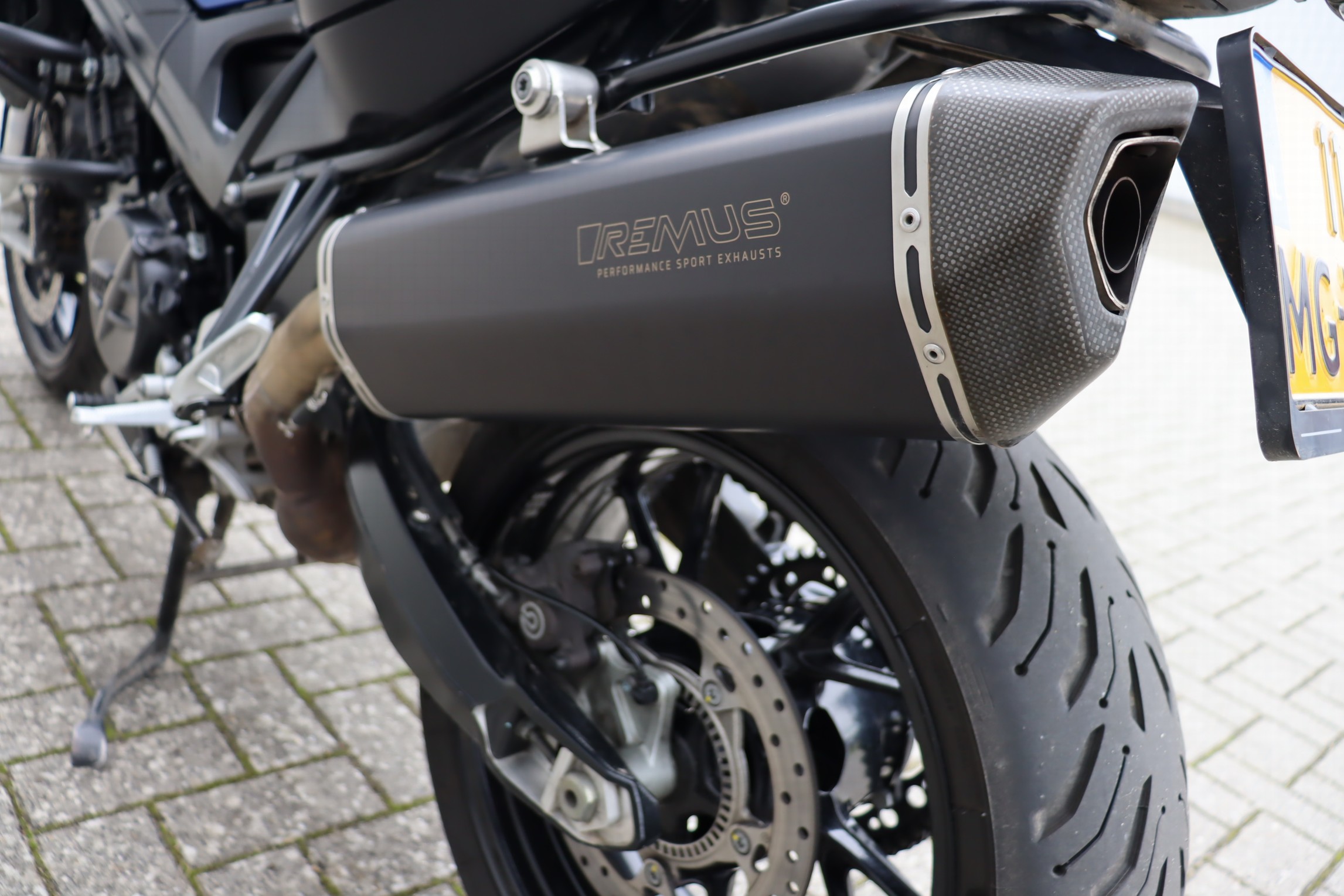 BMW - F800R