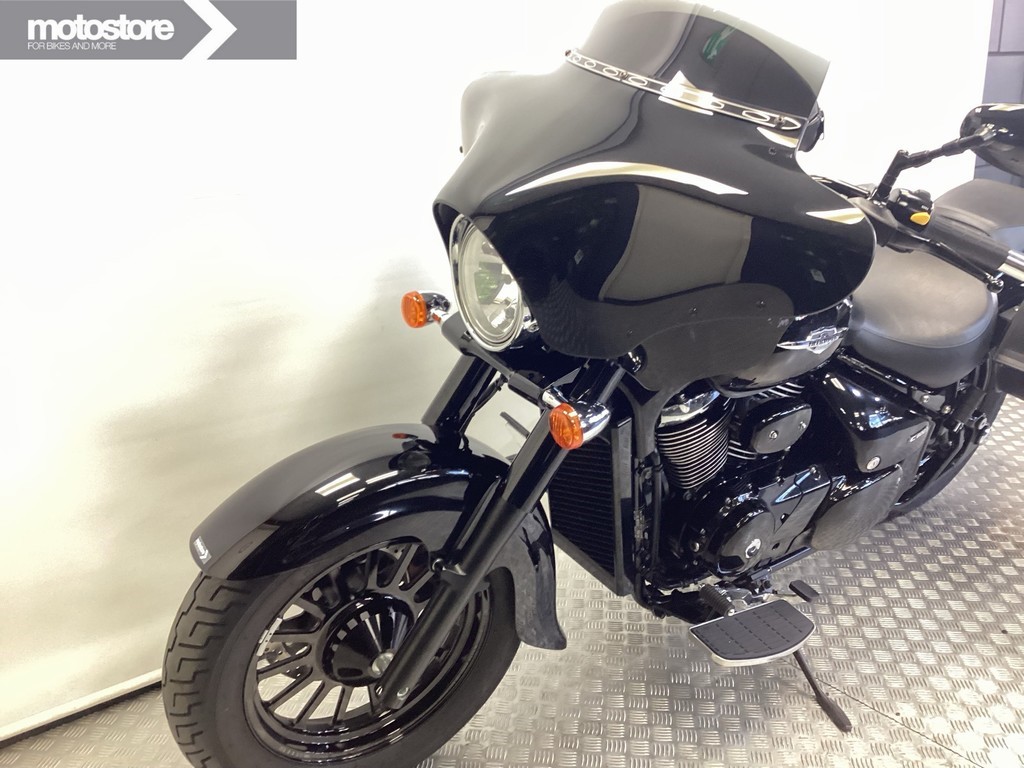 SUZUKI - C 800