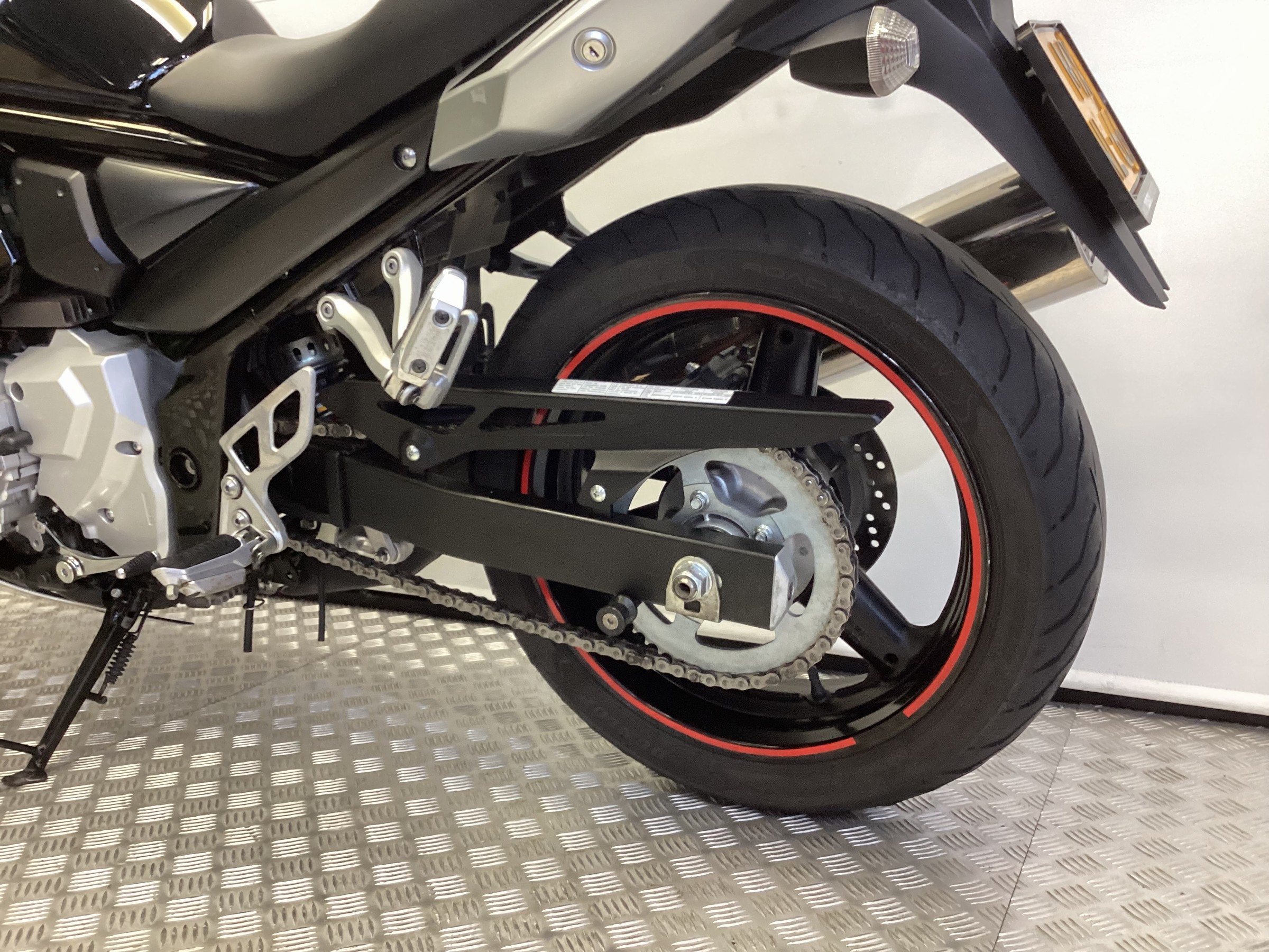 SUZUKI - GSX 650 F