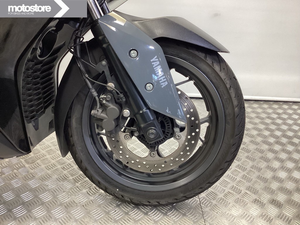 YAMAHA - X-MAX 300 TECH MAX