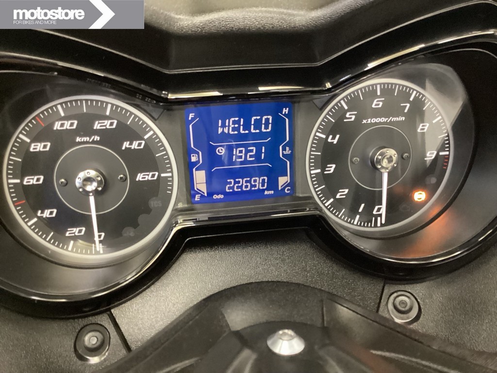 YAMAHA - X-MAX 300 TECH MAX