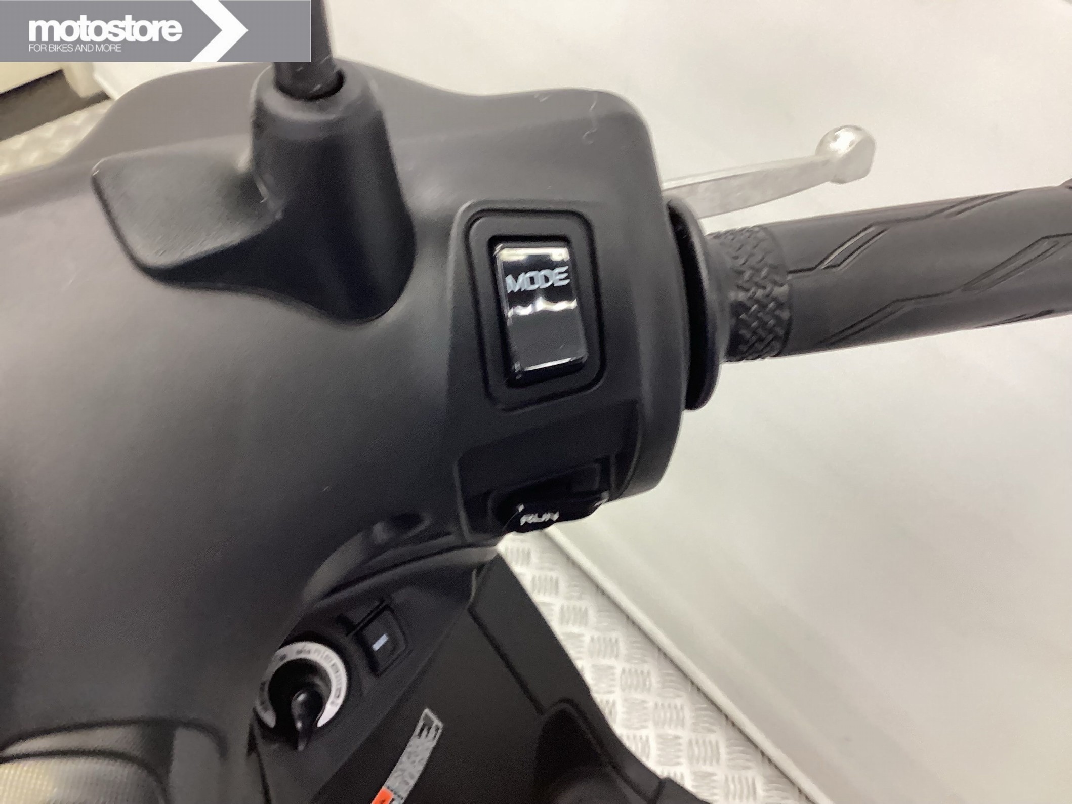 YAMAHA - NEOS EJE DUAL BATTERY