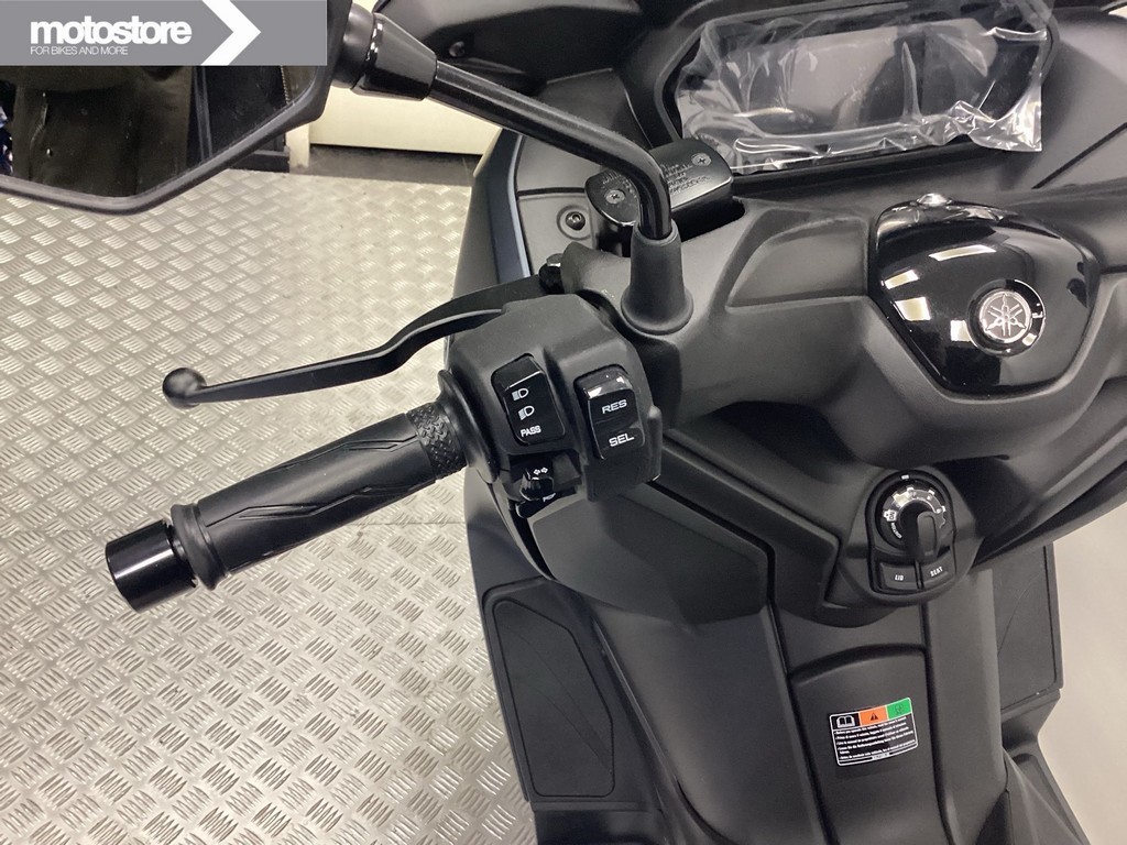 YAMAHA - X-MAX 300 ABS