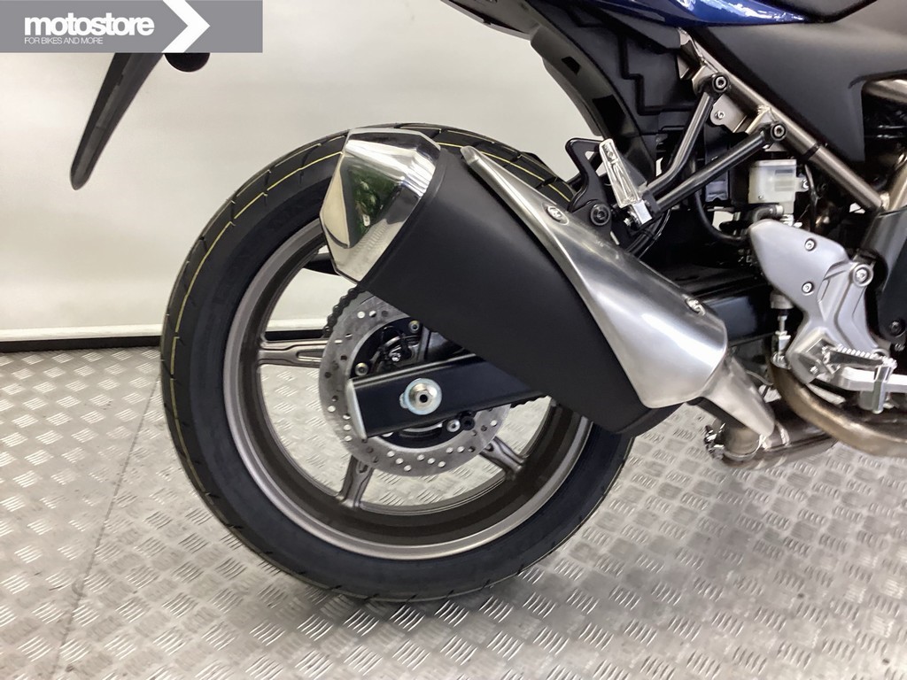 SUZUKI - SV 650 A