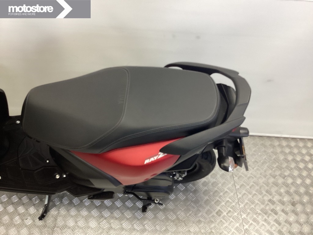 YAMAHA - RAYZR 125