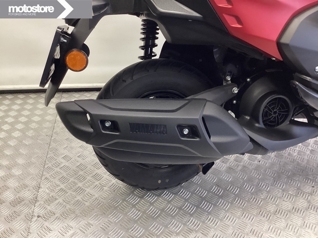 YAMAHA - RAYZR 125