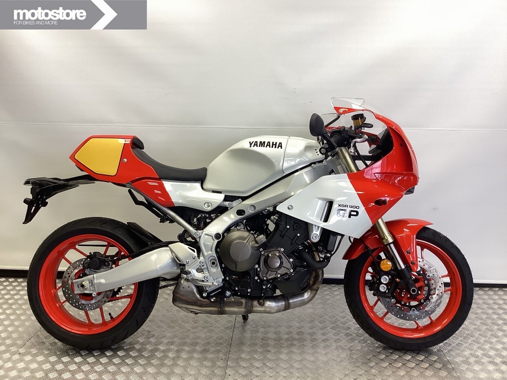 YAMAHA - XSR 900 GP