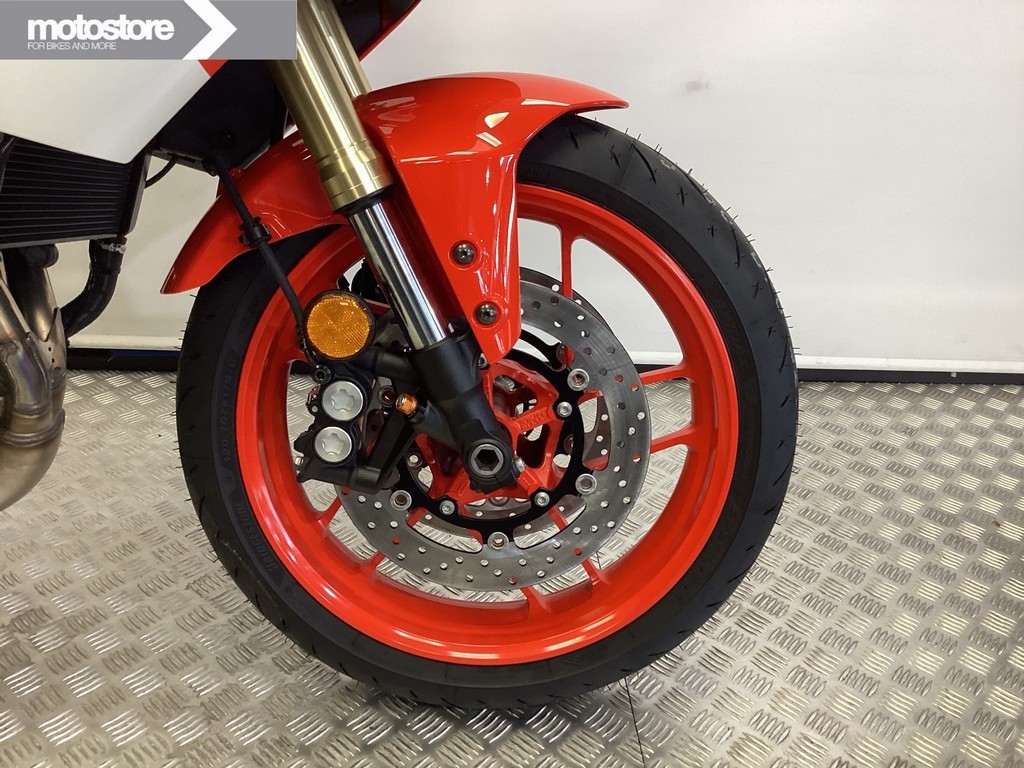 YAMAHA - XSR 900 GP