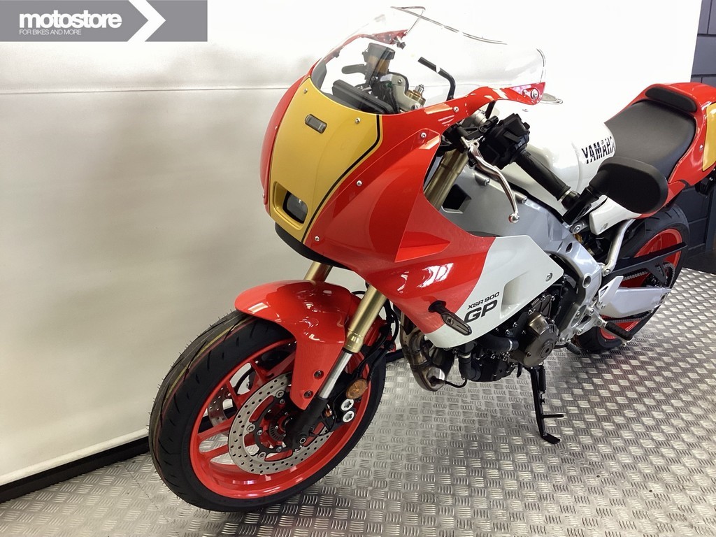 YAMAHA - XSR 900 GP