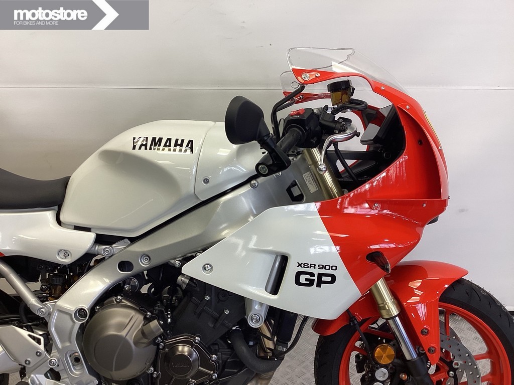 YAMAHA - XSR 900 GP
