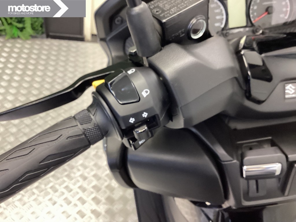 SUZUKI - BURGMAN 400 Z