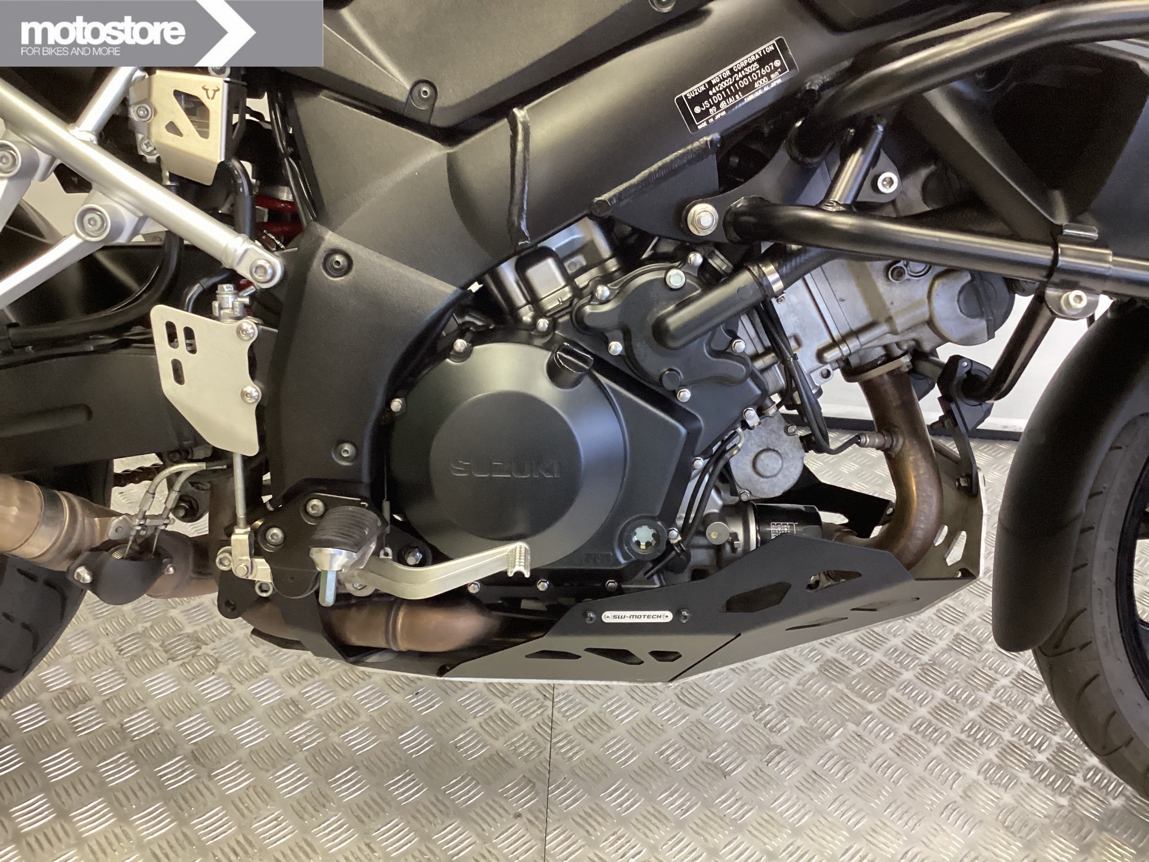 SUZUKI - DL 1000 A