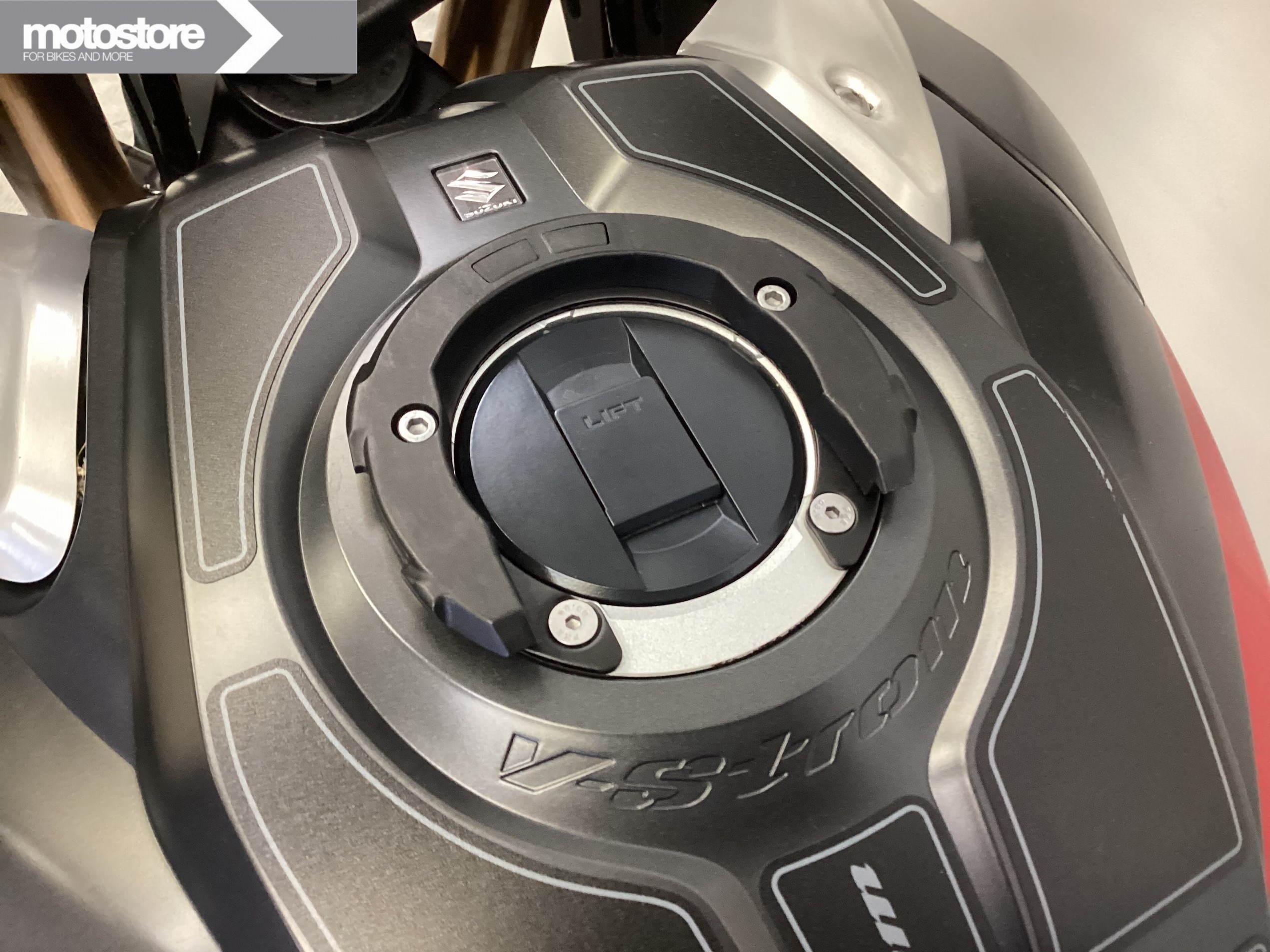 SUZUKI - DL 1000 A