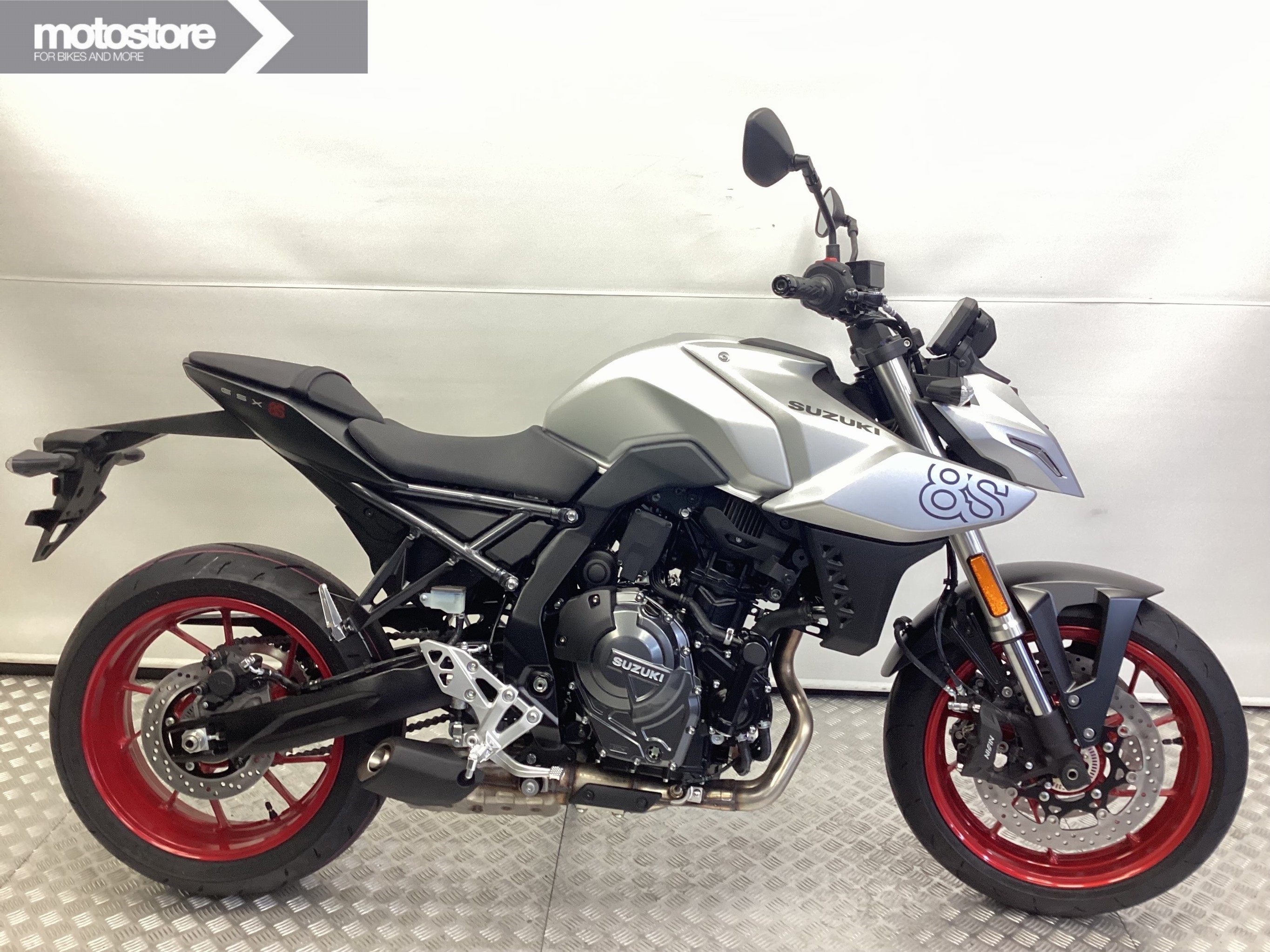 SUZUKI - GSX-8S