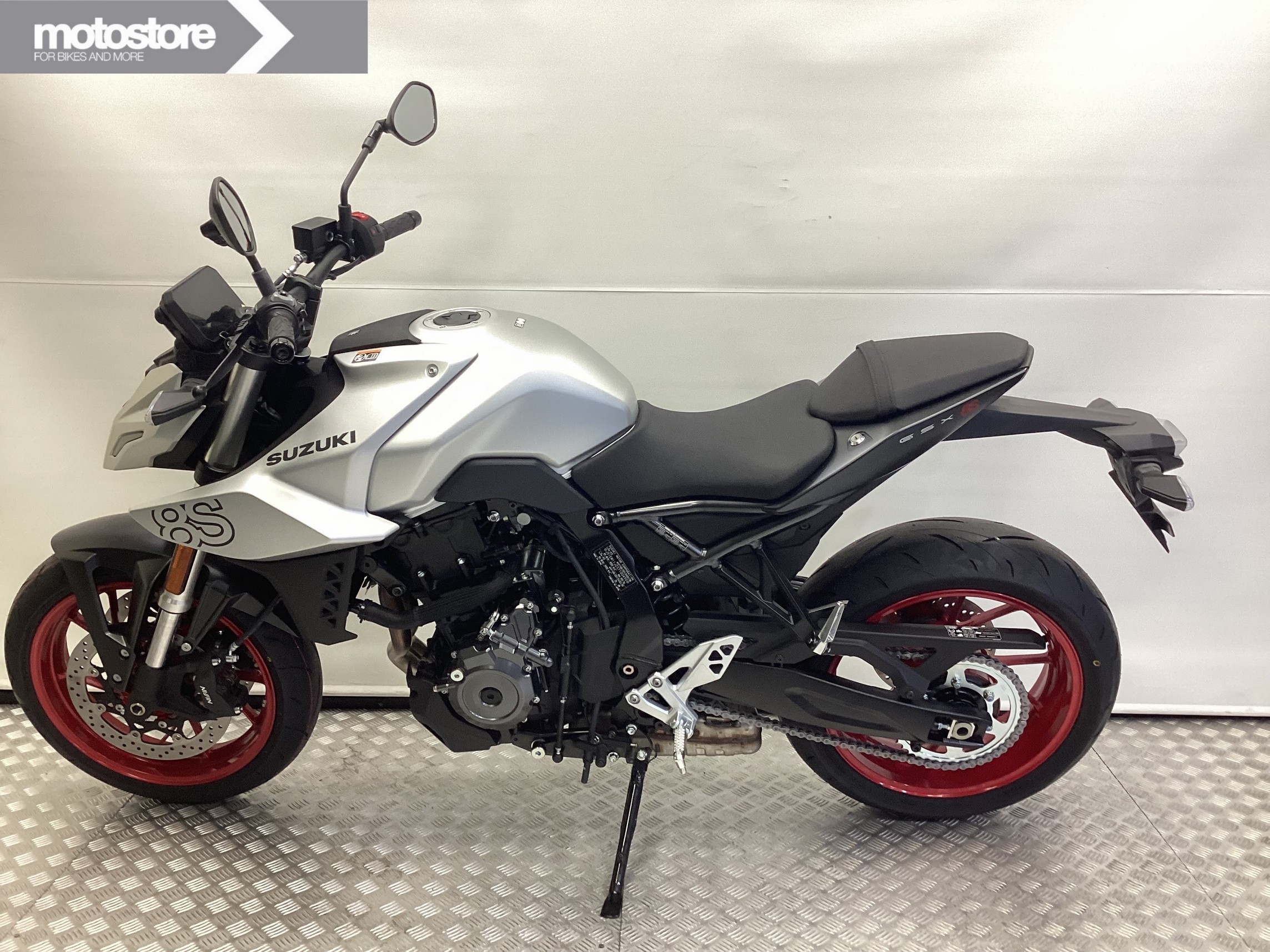 SUZUKI - GSX-8S