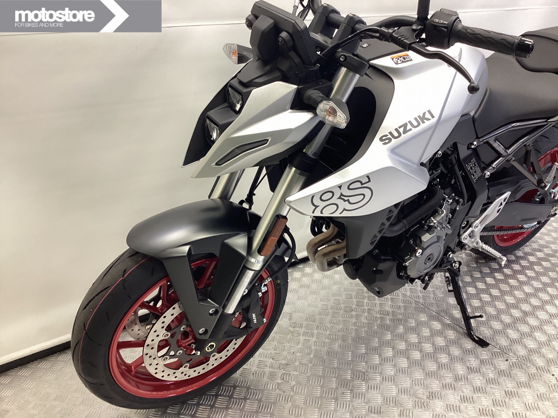 SUZUKI - GSX-8S