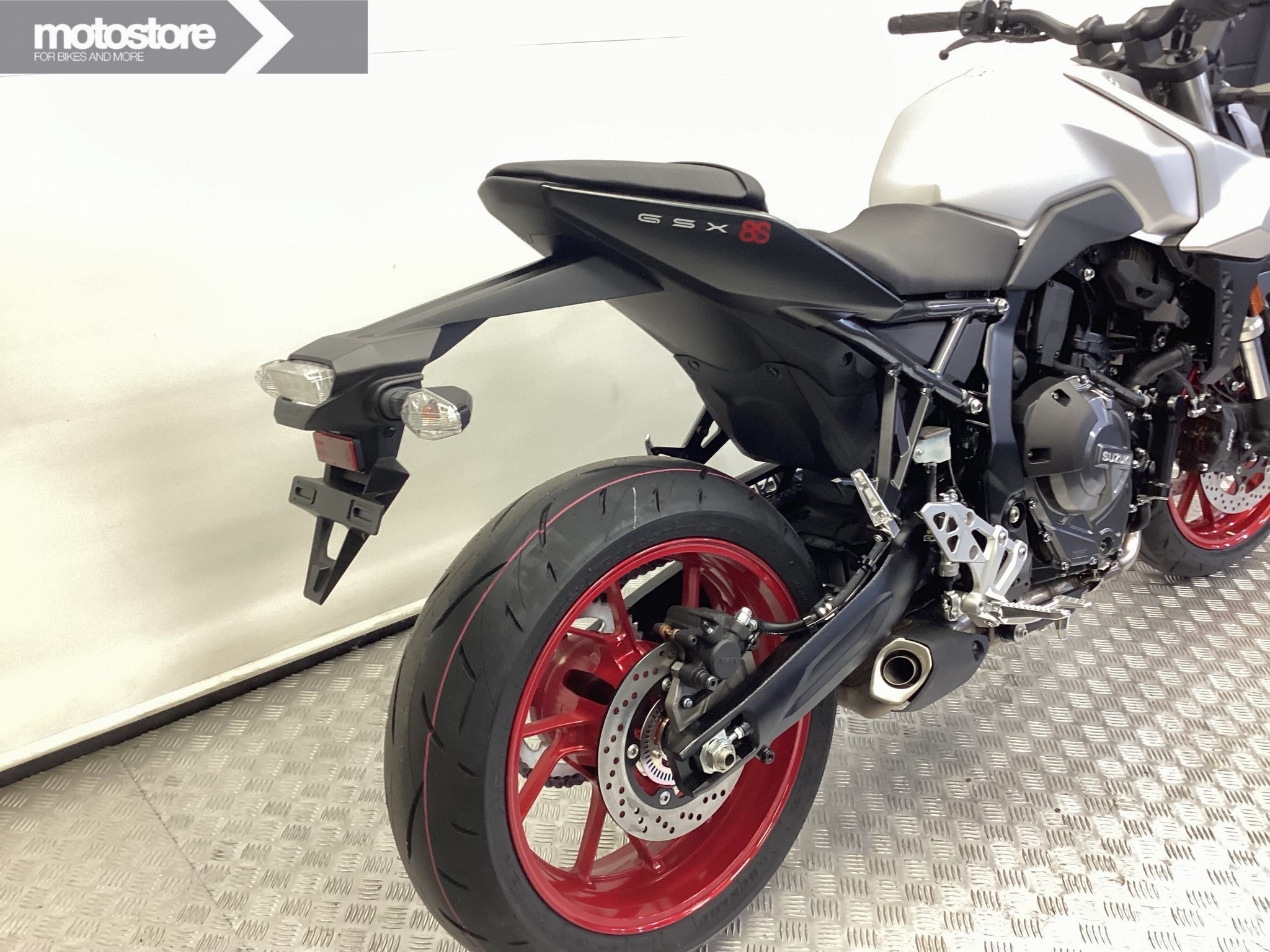 SUZUKI - GSX-8S