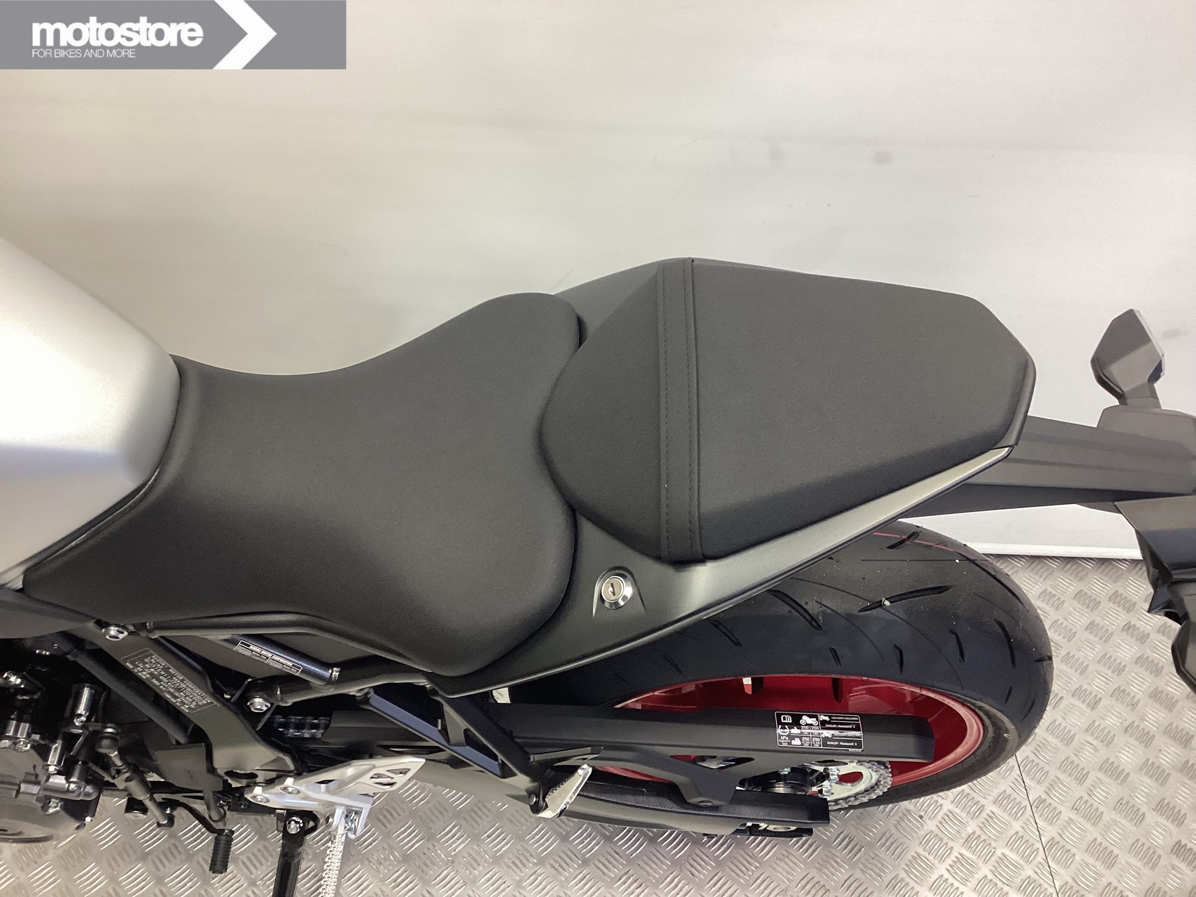SUZUKI - GSX-8S