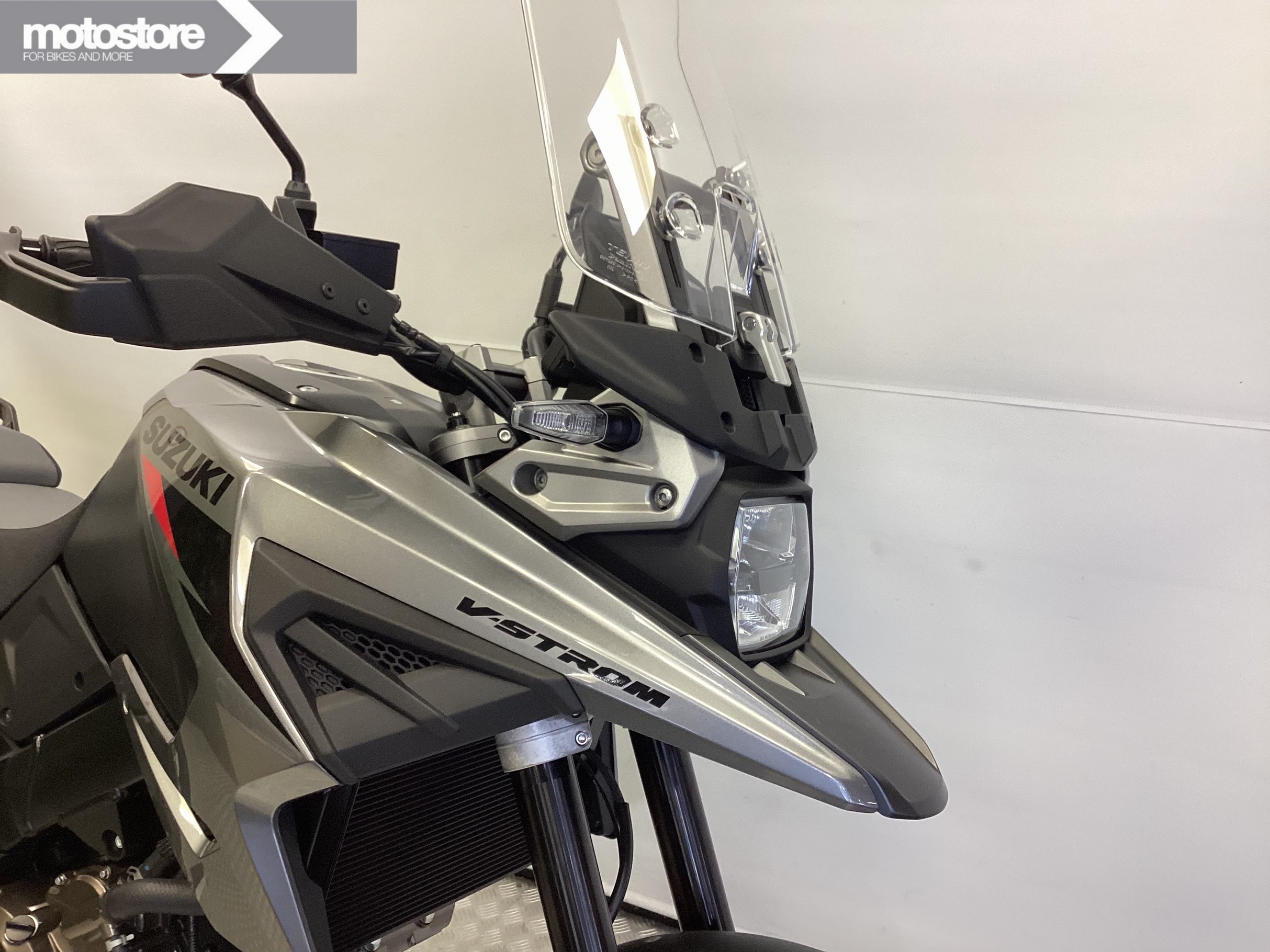 SUZUKI - DL 1050 A
