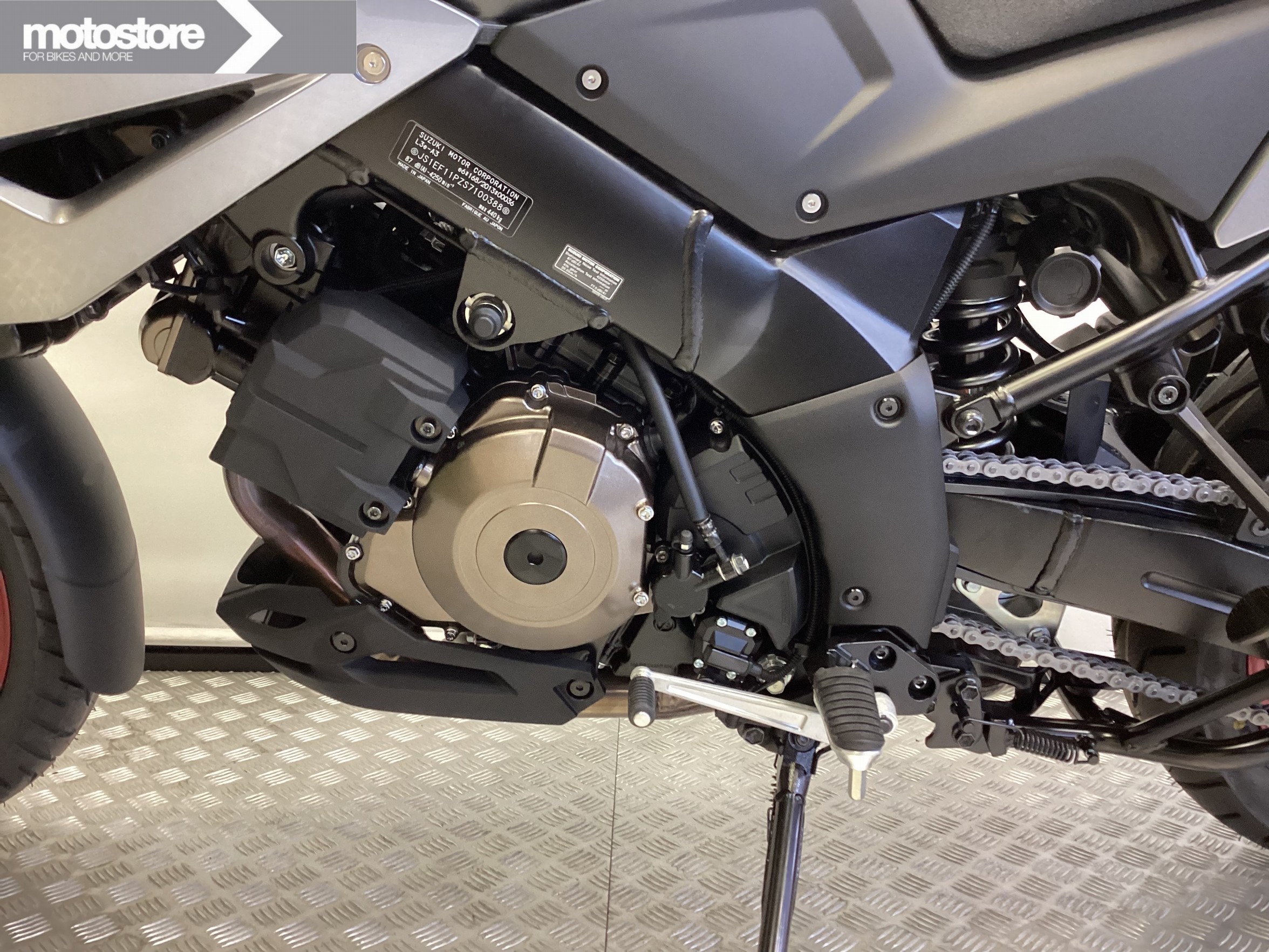 SUZUKI - DL 1050 A