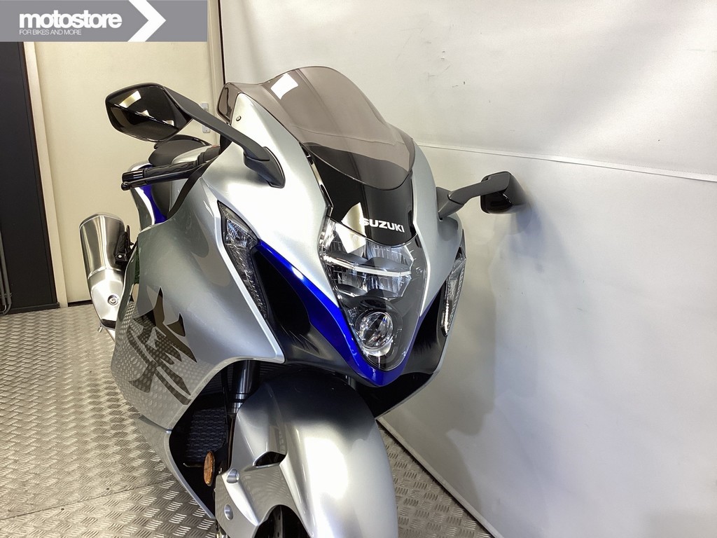 SUZUKI - GSX 1300 R Hayabusa