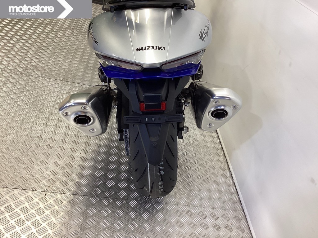 SUZUKI - GSX 1300 R Hayabusa