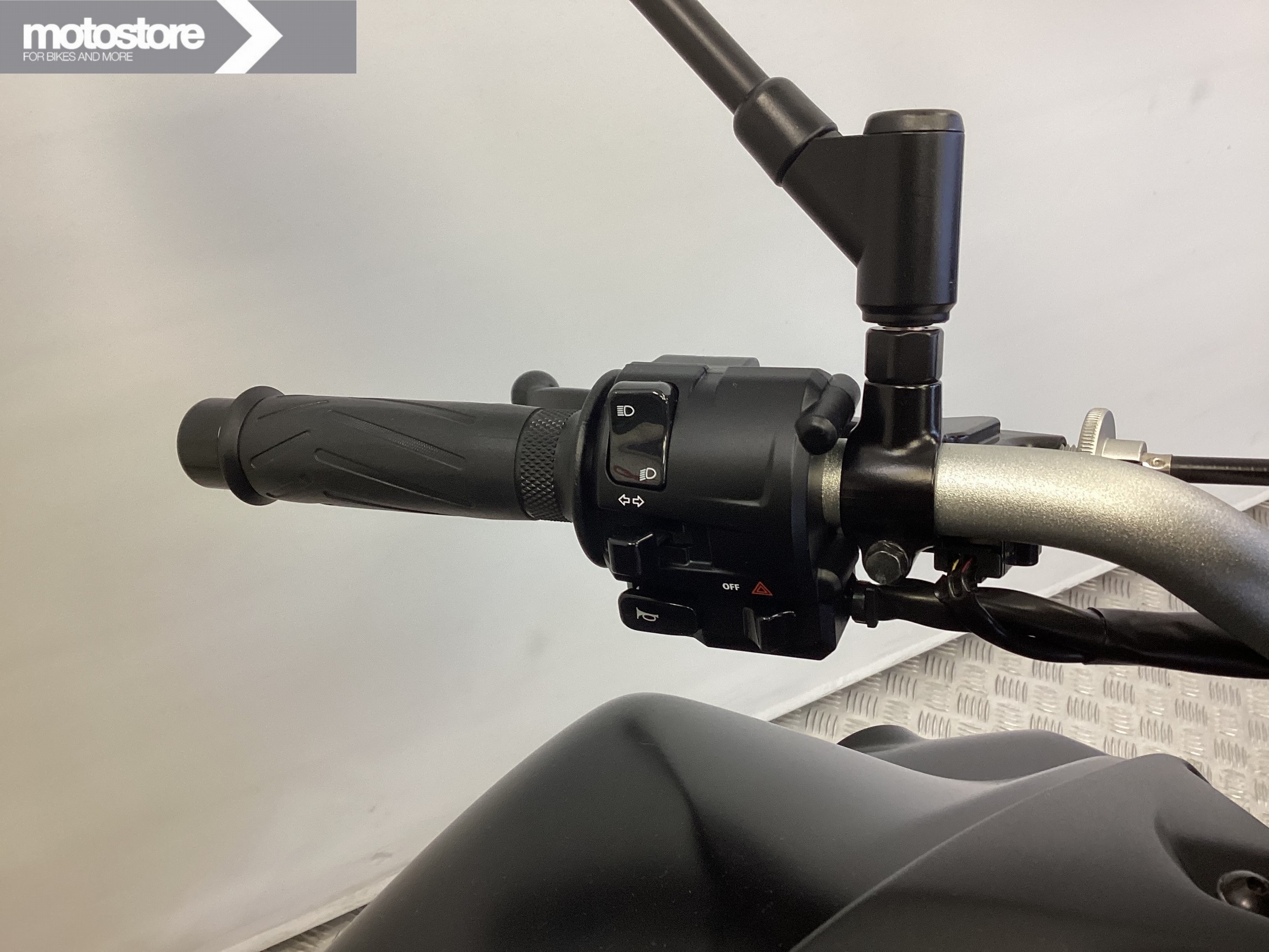 YAMAHA - MT-07 ABS
