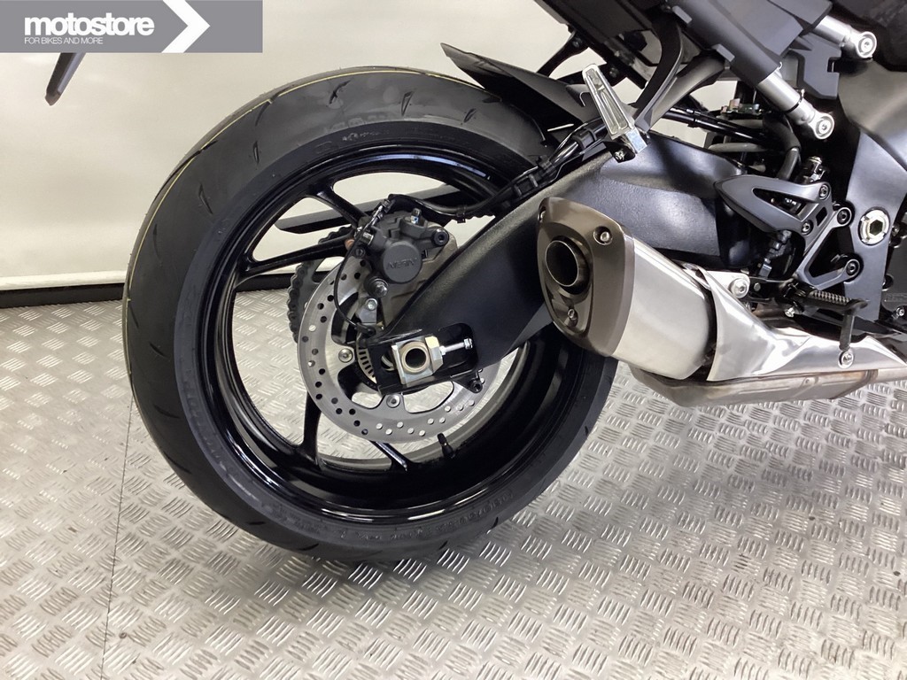 SUZUKI - GSX-S 1000 A