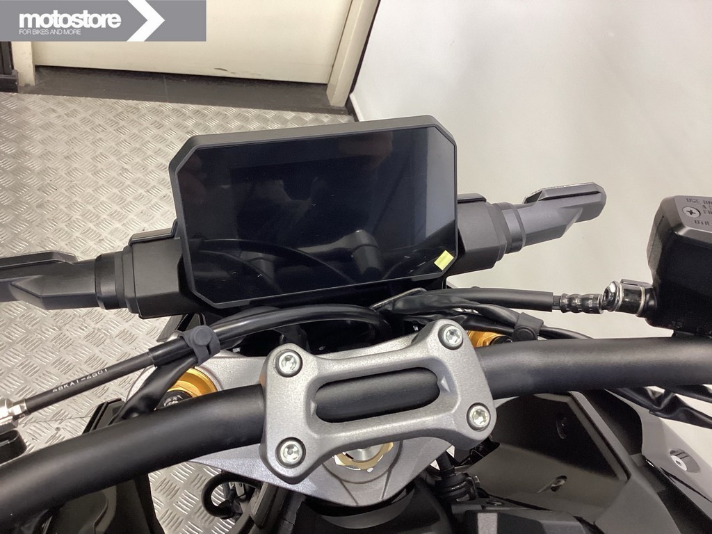 SUZUKI - GSX-S 1000 A