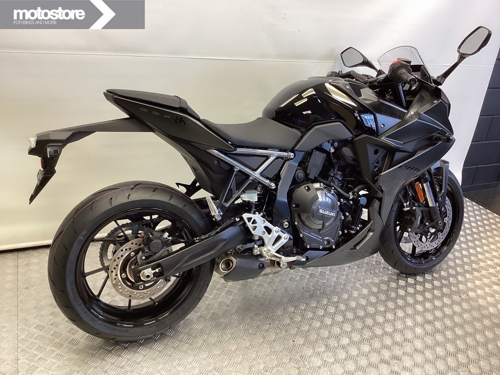 SUZUKI - GSX-8R