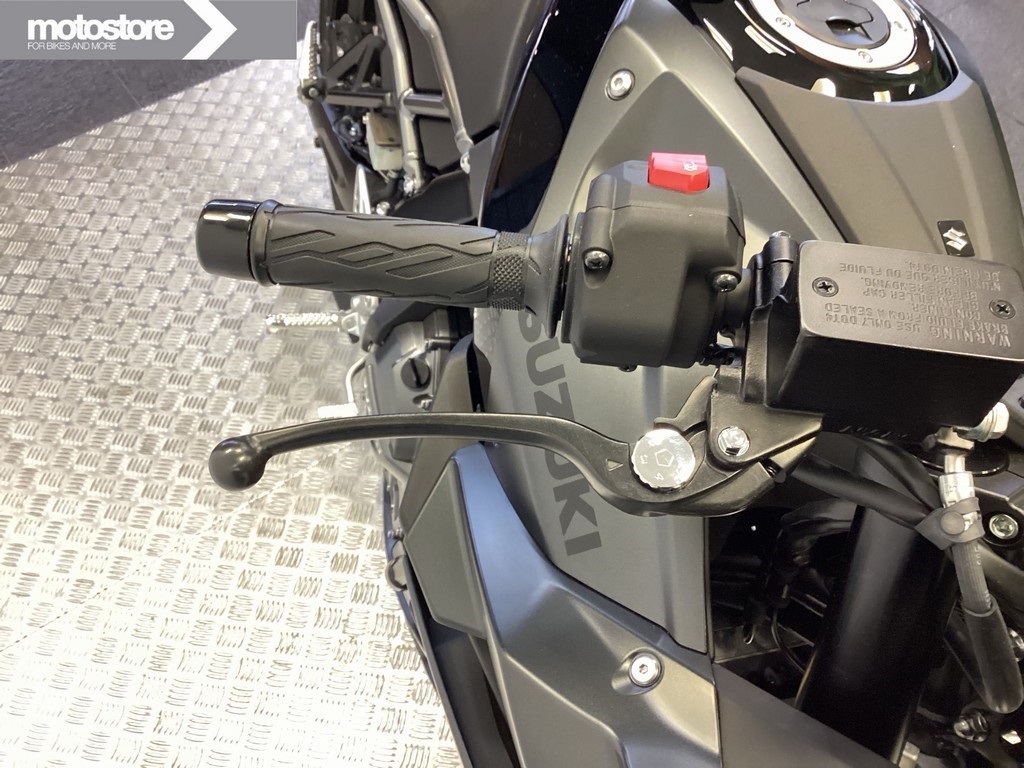 SUZUKI - GSX-8R