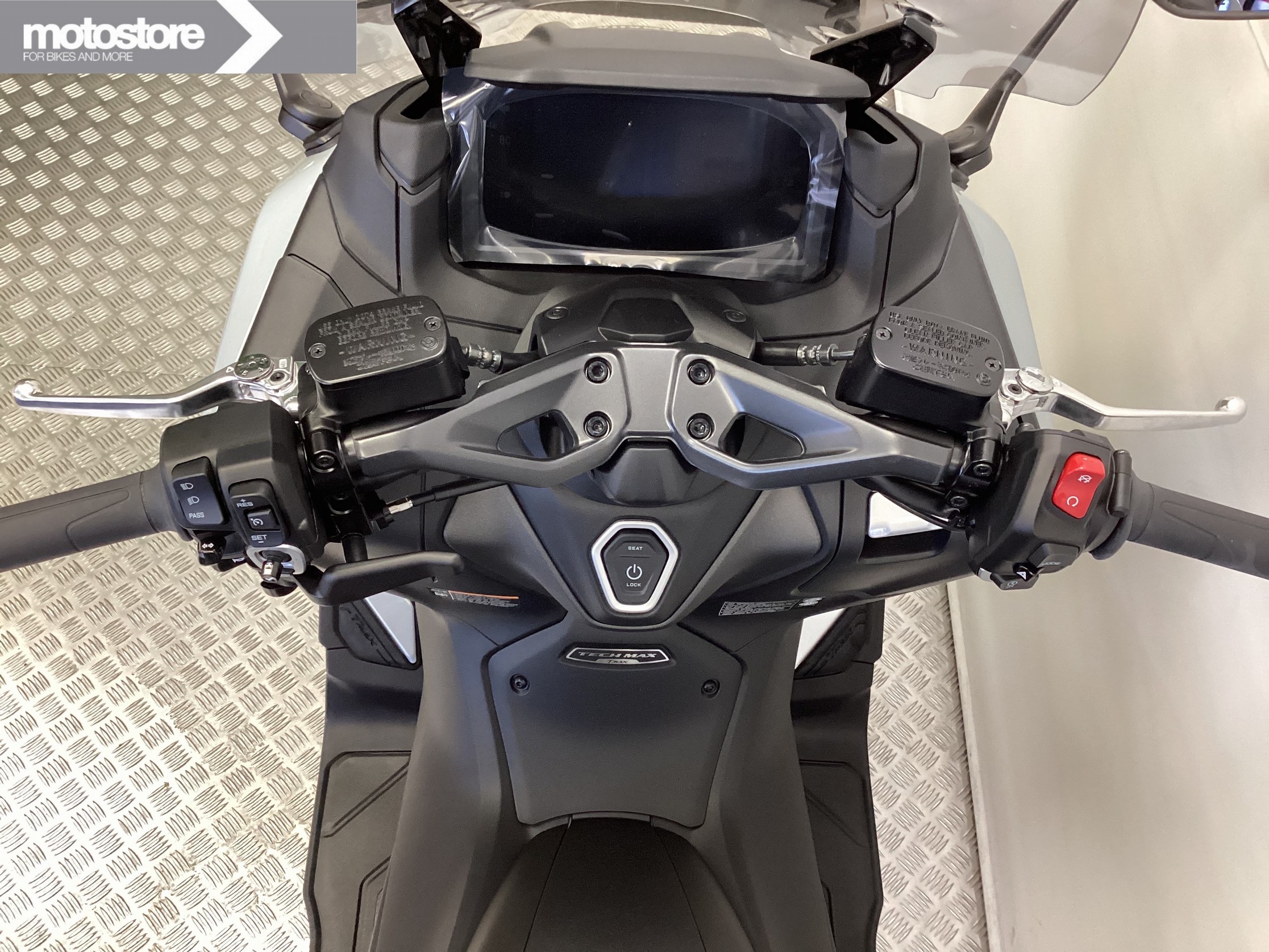 YAMAHA - T-MAX 560 DX TECH MAX