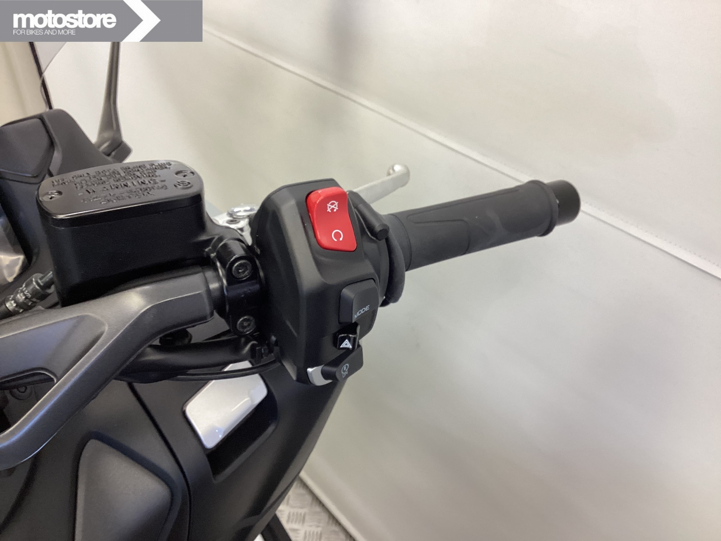 YAMAHA - T-MAX 560 DX TECH MAX