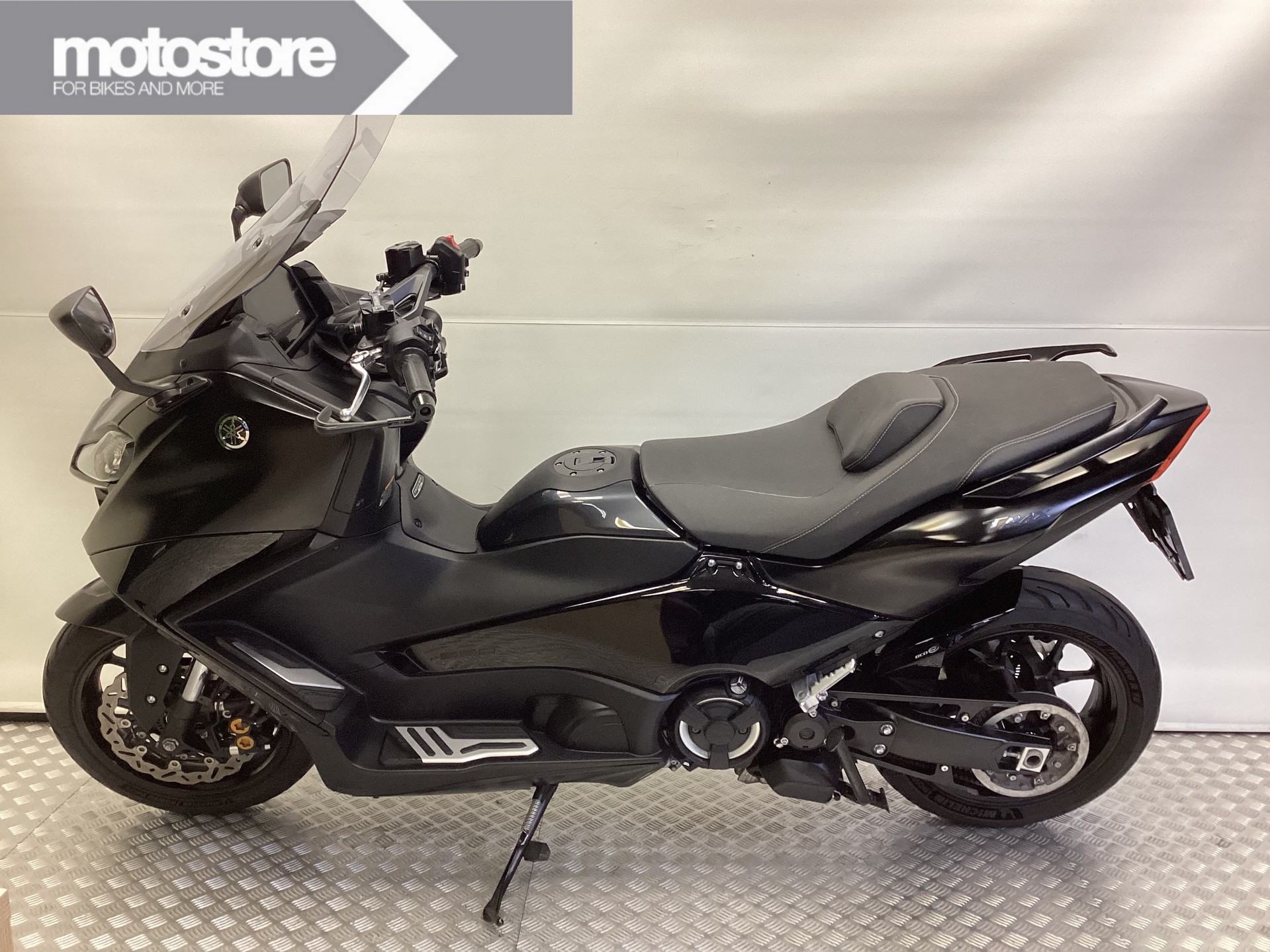 YAMAHA T-MAX 560