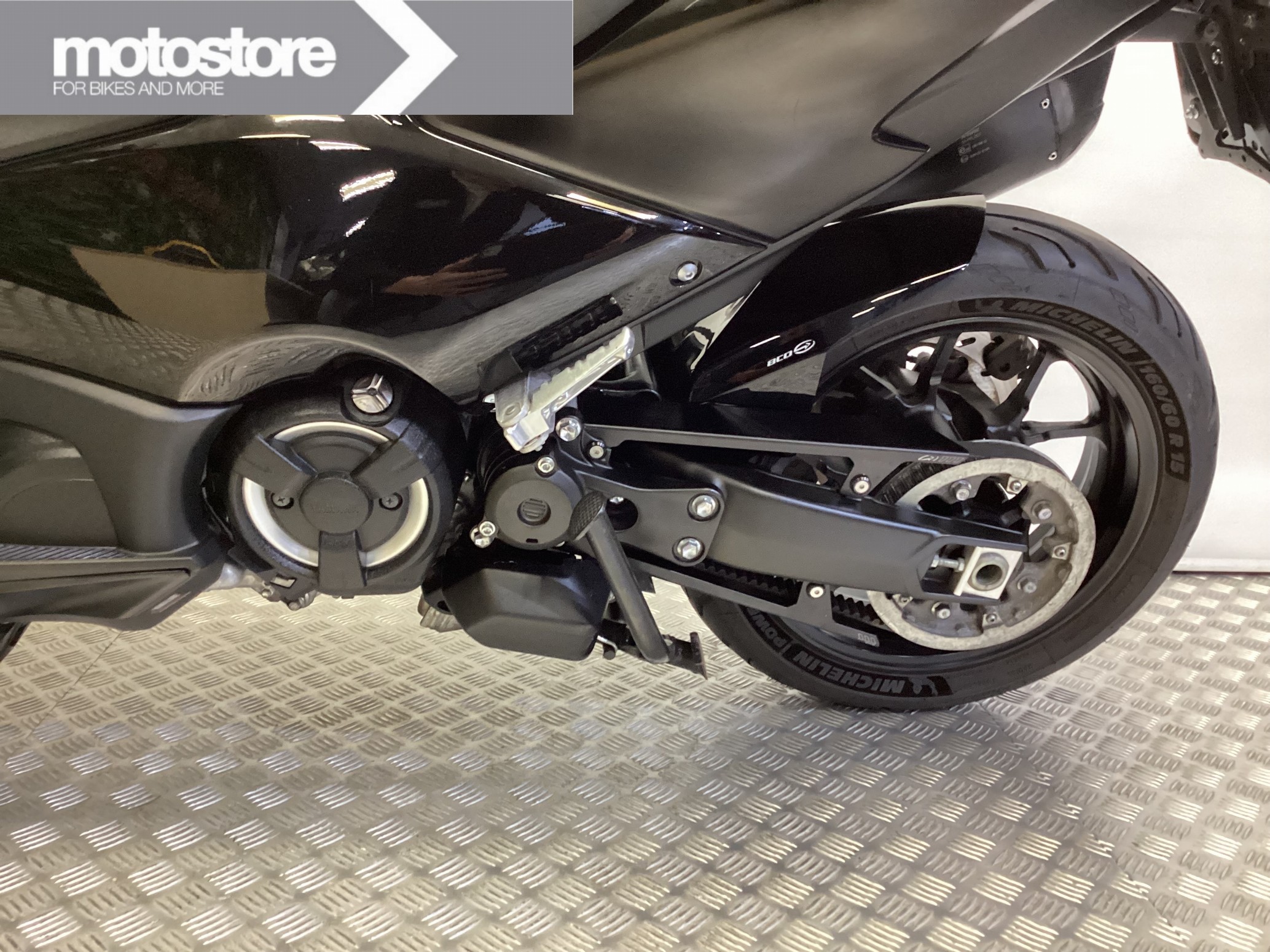 YAMAHA T-MAX 560