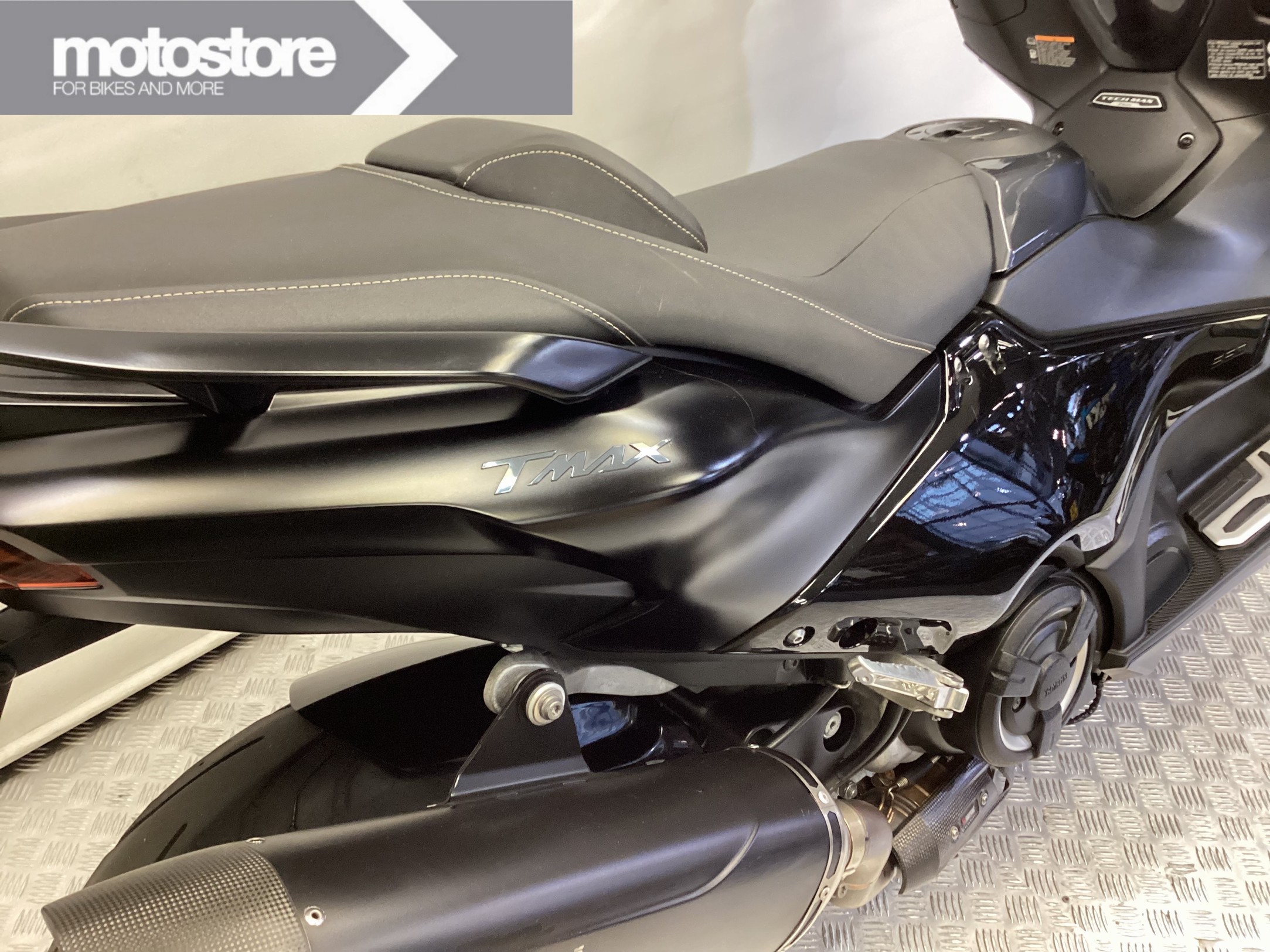 YAMAHA T-MAX 560