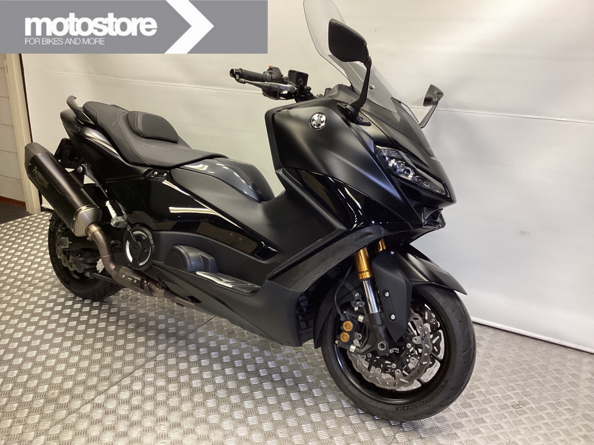 YAMAHA T-MAX 560